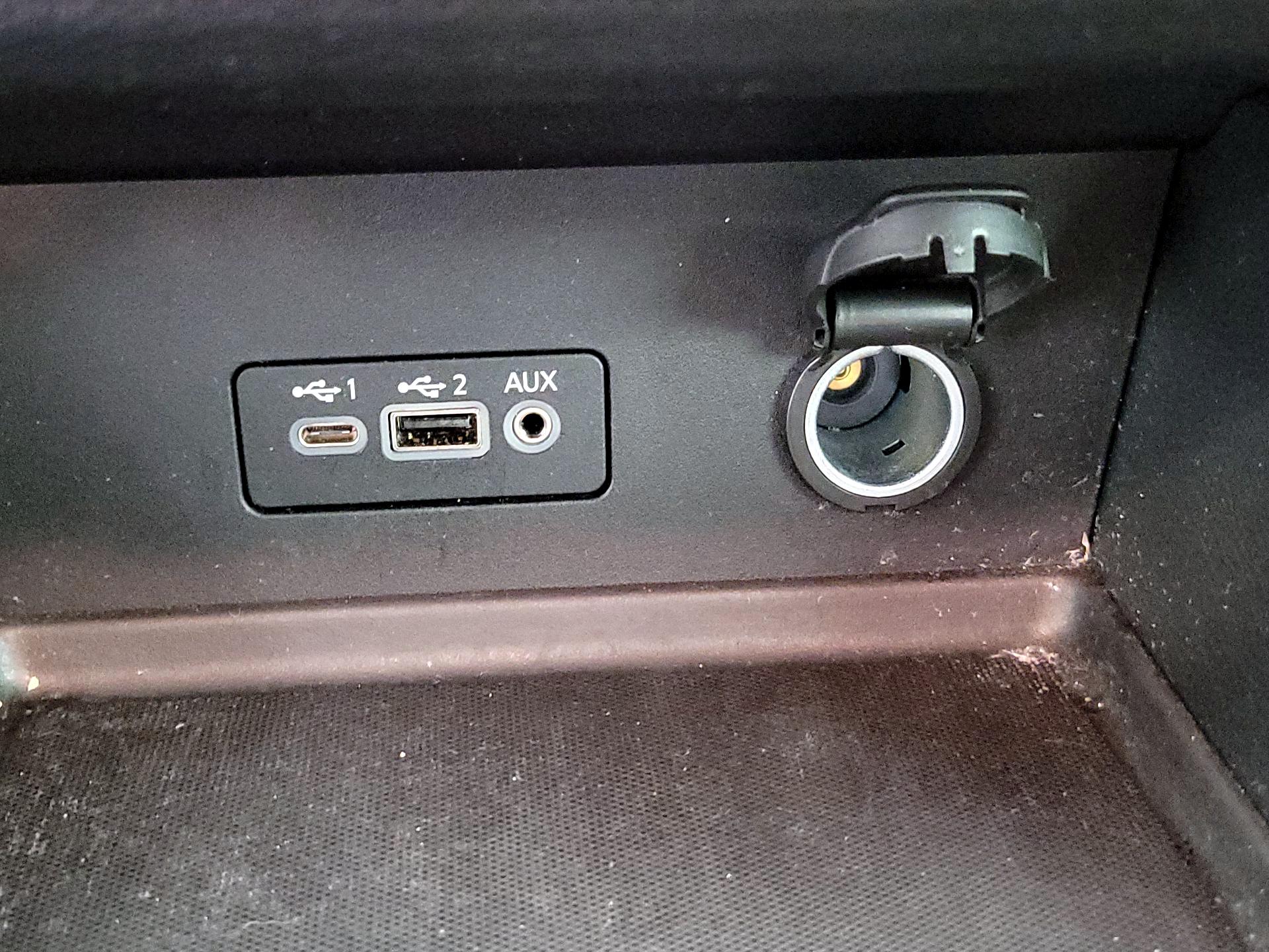 Thumbnail: 2023 Nissan Sentra - 16