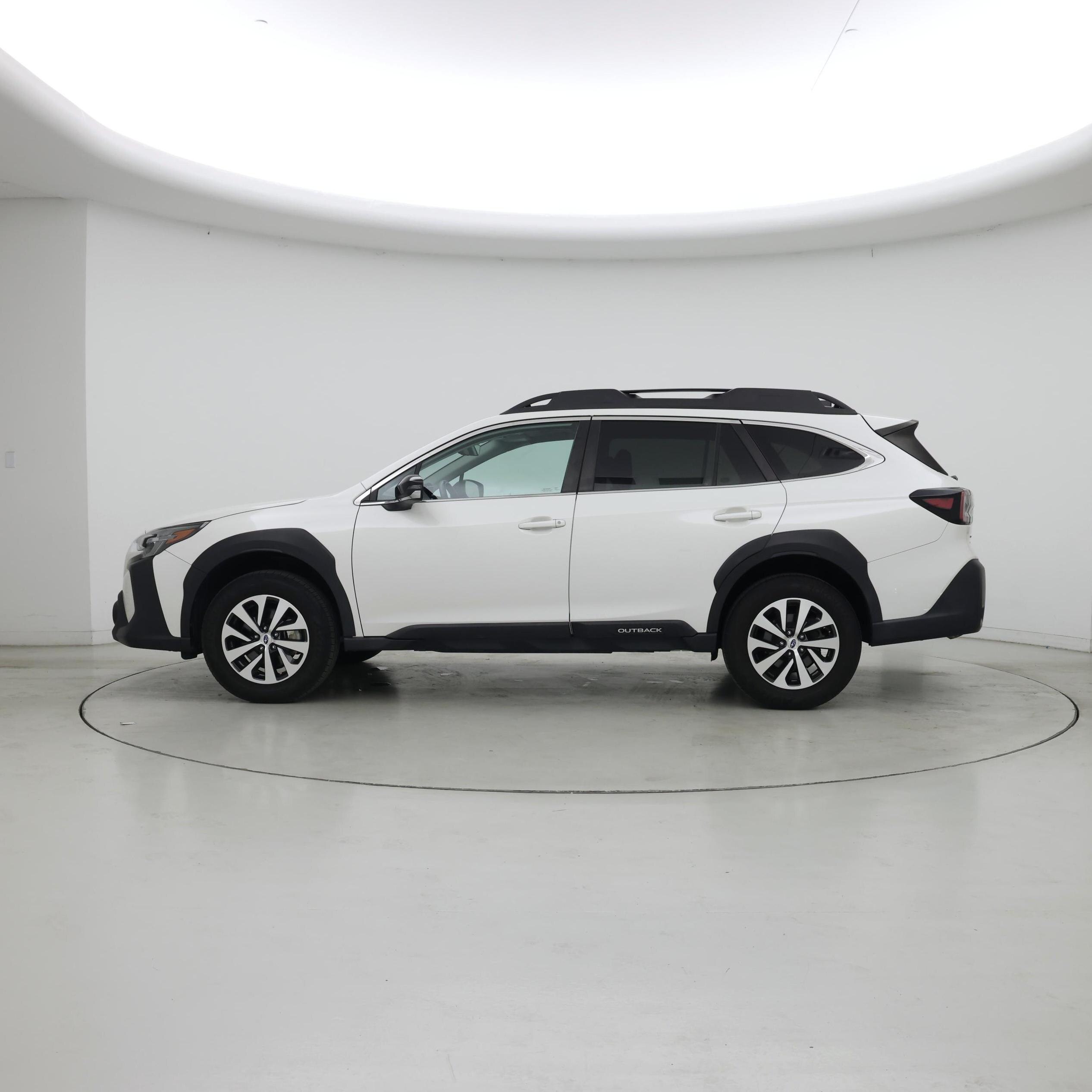 Thumbnail: 2023 Subaru Outback - 3