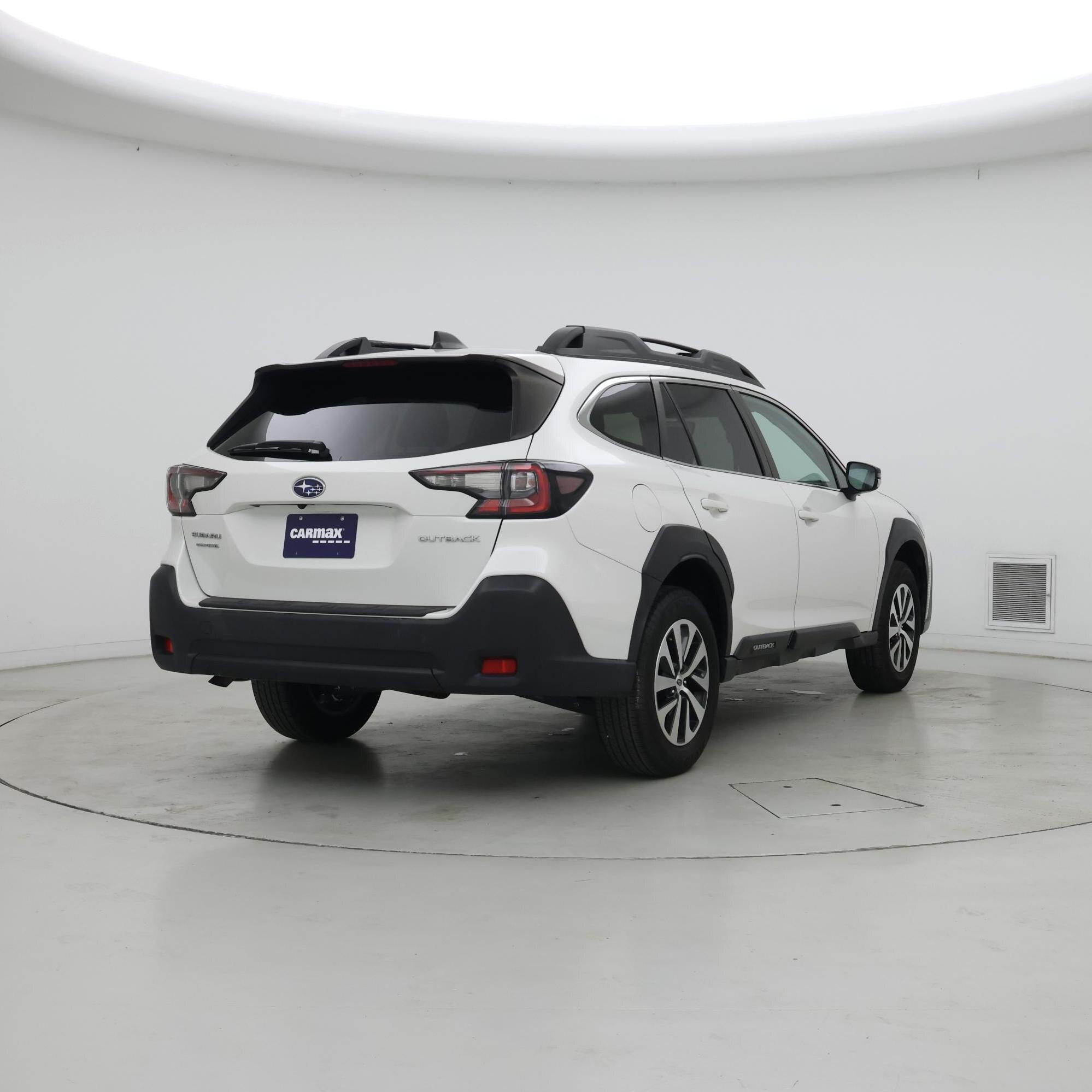 Thumbnail: 2023 Subaru Outback - 8