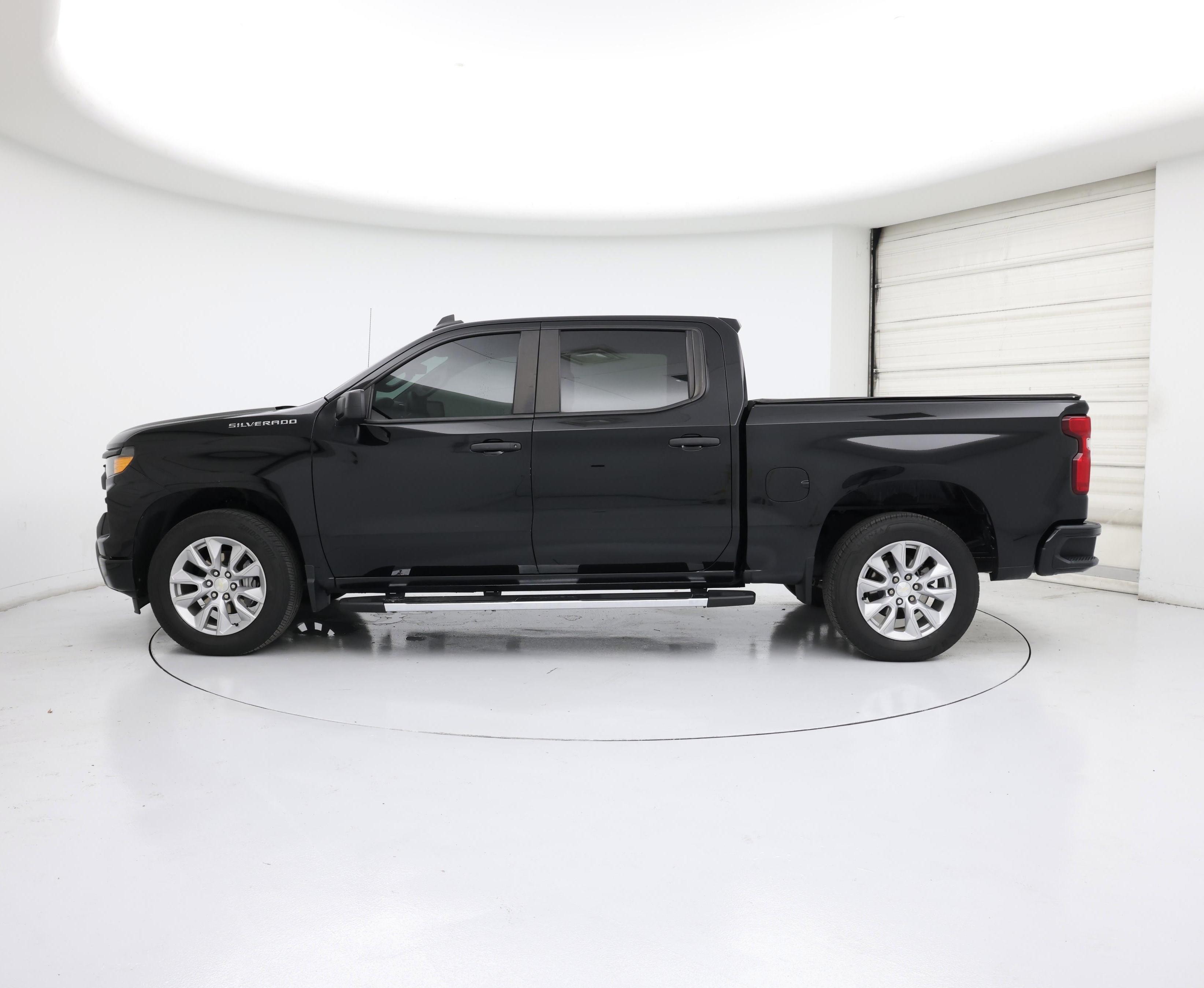 Thumbnail: 2023 Chevrolet Silverado 1500 - 3