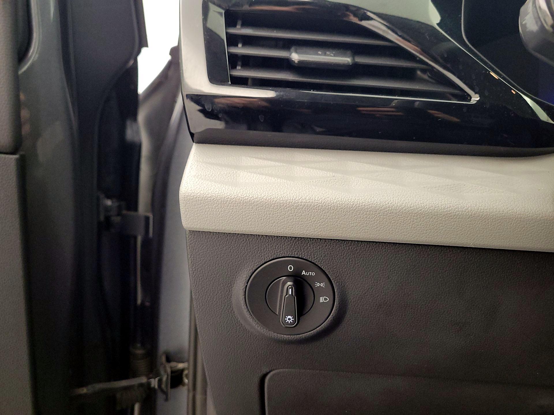 Thumbnail: 2023 Volkswagen Taos - 13