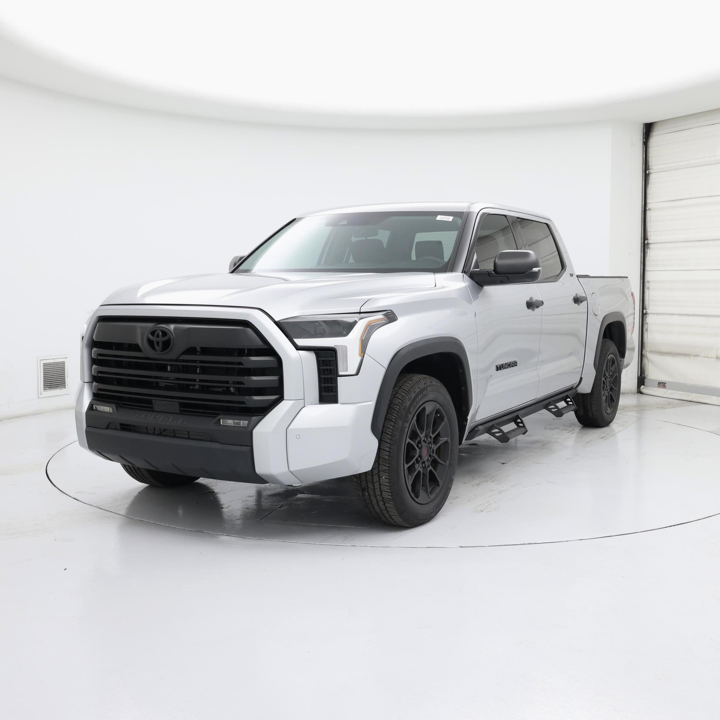 Thumbnail: 2022 Toyota Tundra - 4