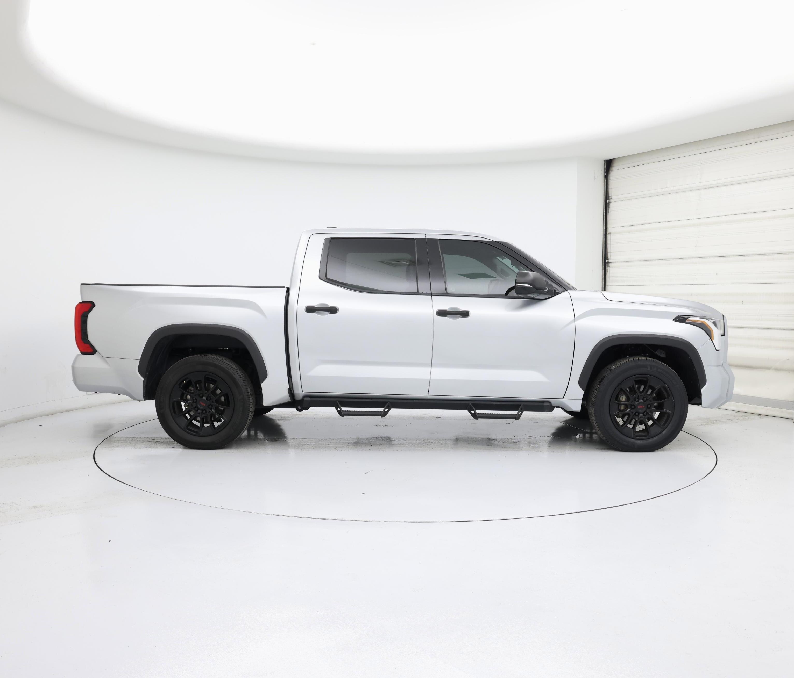 Thumbnail: 2022 Toyota Tundra - 7