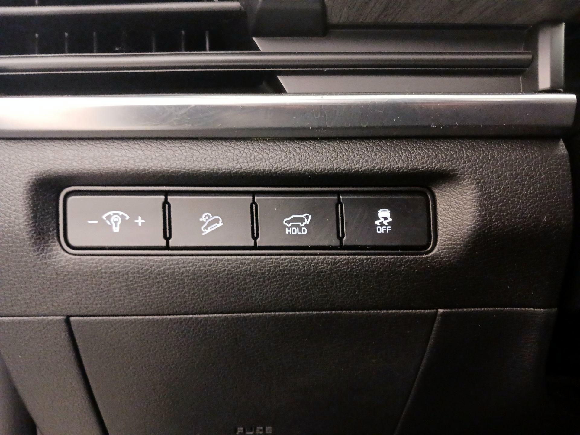 Thumbnail: 2023 Kia Telluride - 13