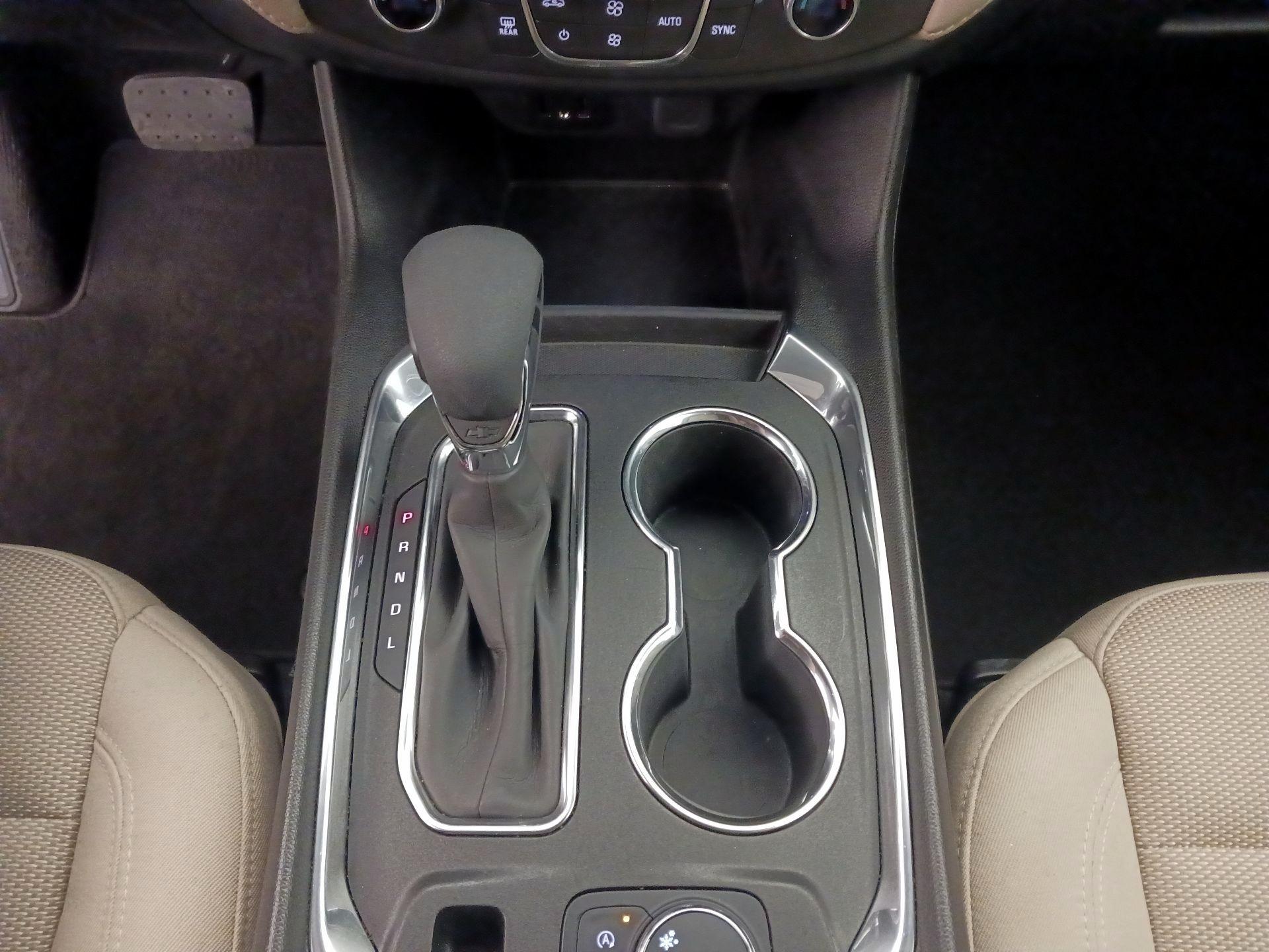 Thumbnail: 2023 Chevrolet Traverse - 17