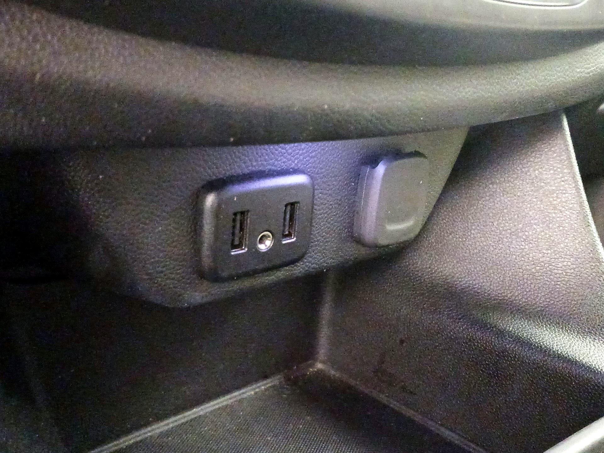 Thumbnail: 2023 Chevrolet Traverse - 18