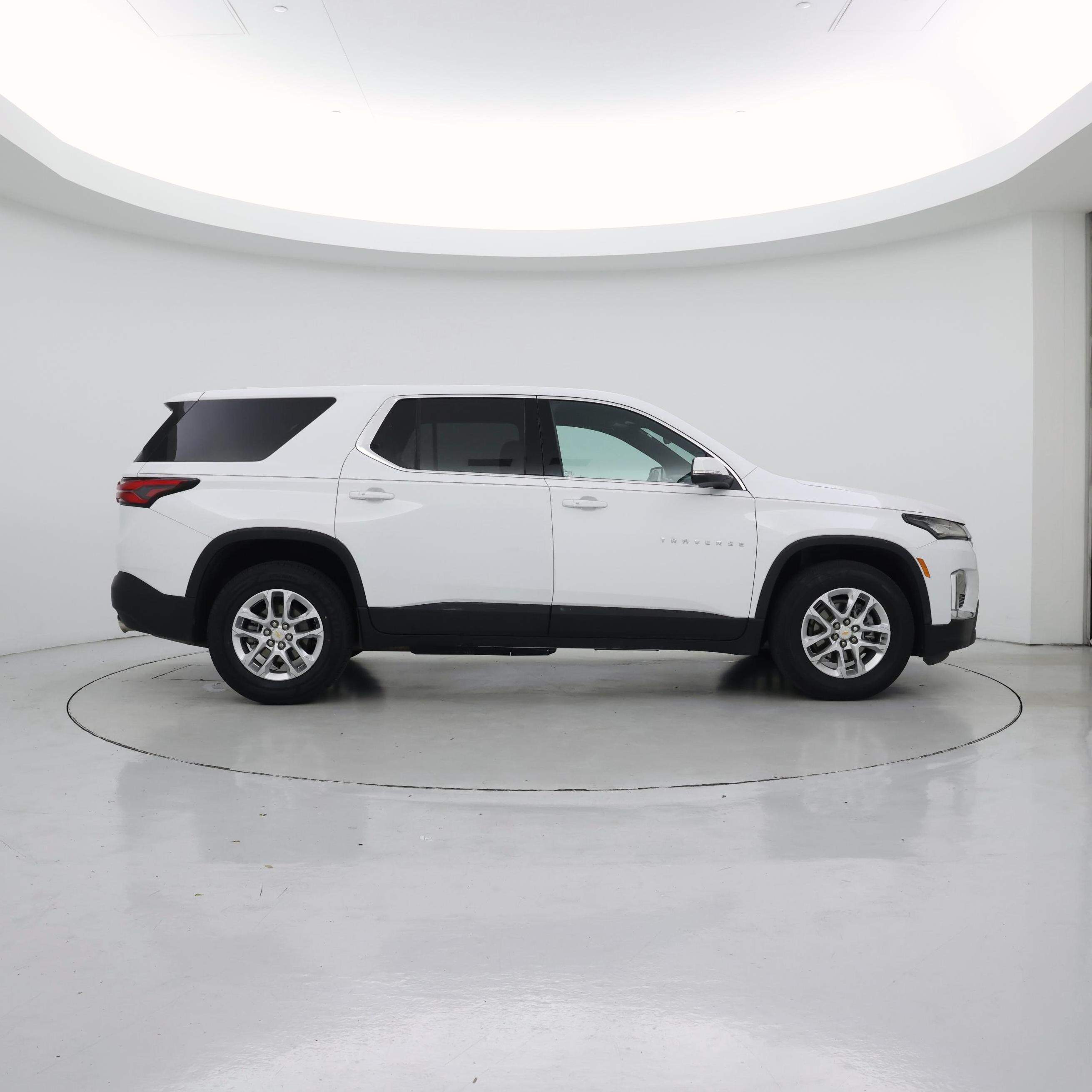 Thumbnail: 2023 Chevrolet Traverse - 7