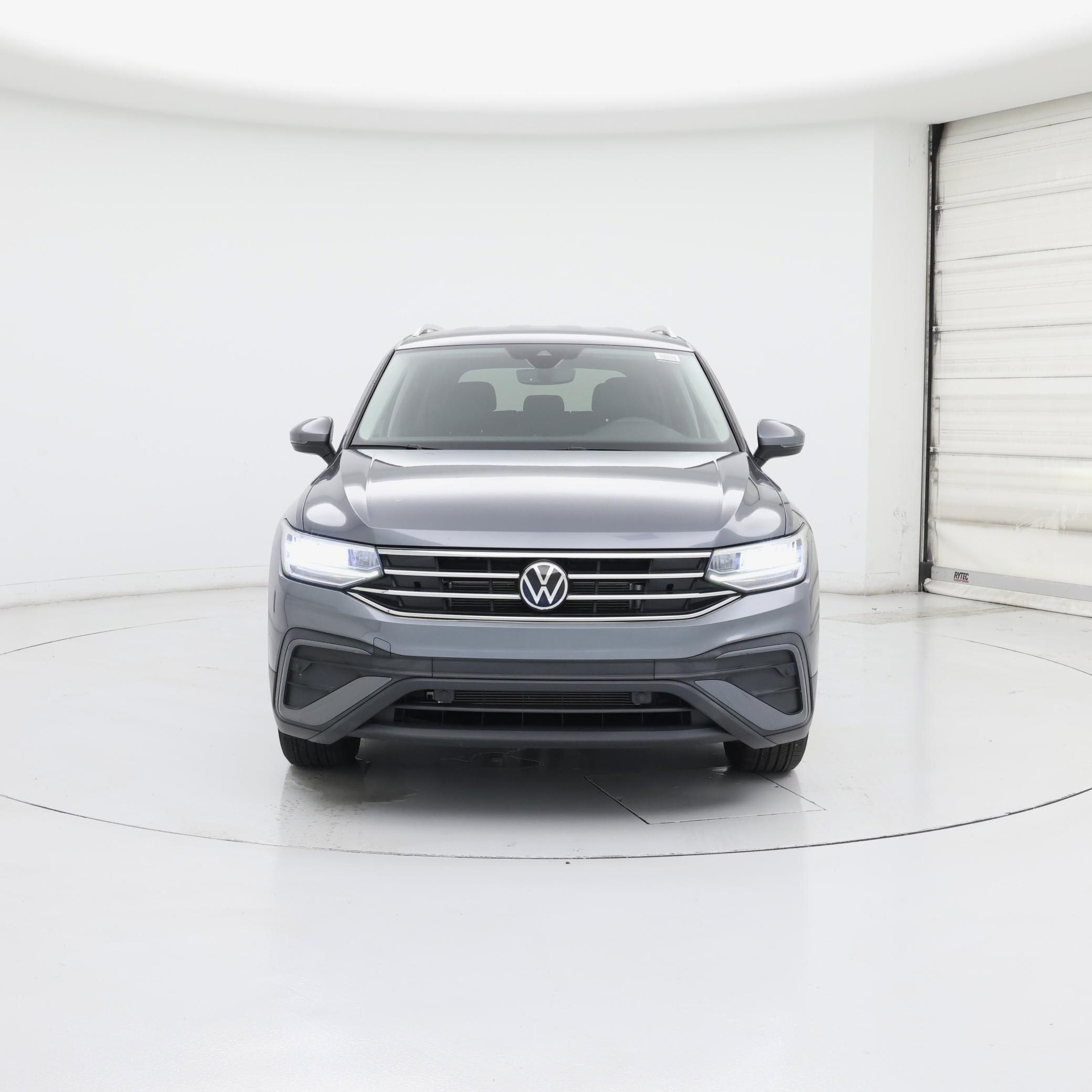 Thumbnail: 2023 Volkswagen Tiguan - 5