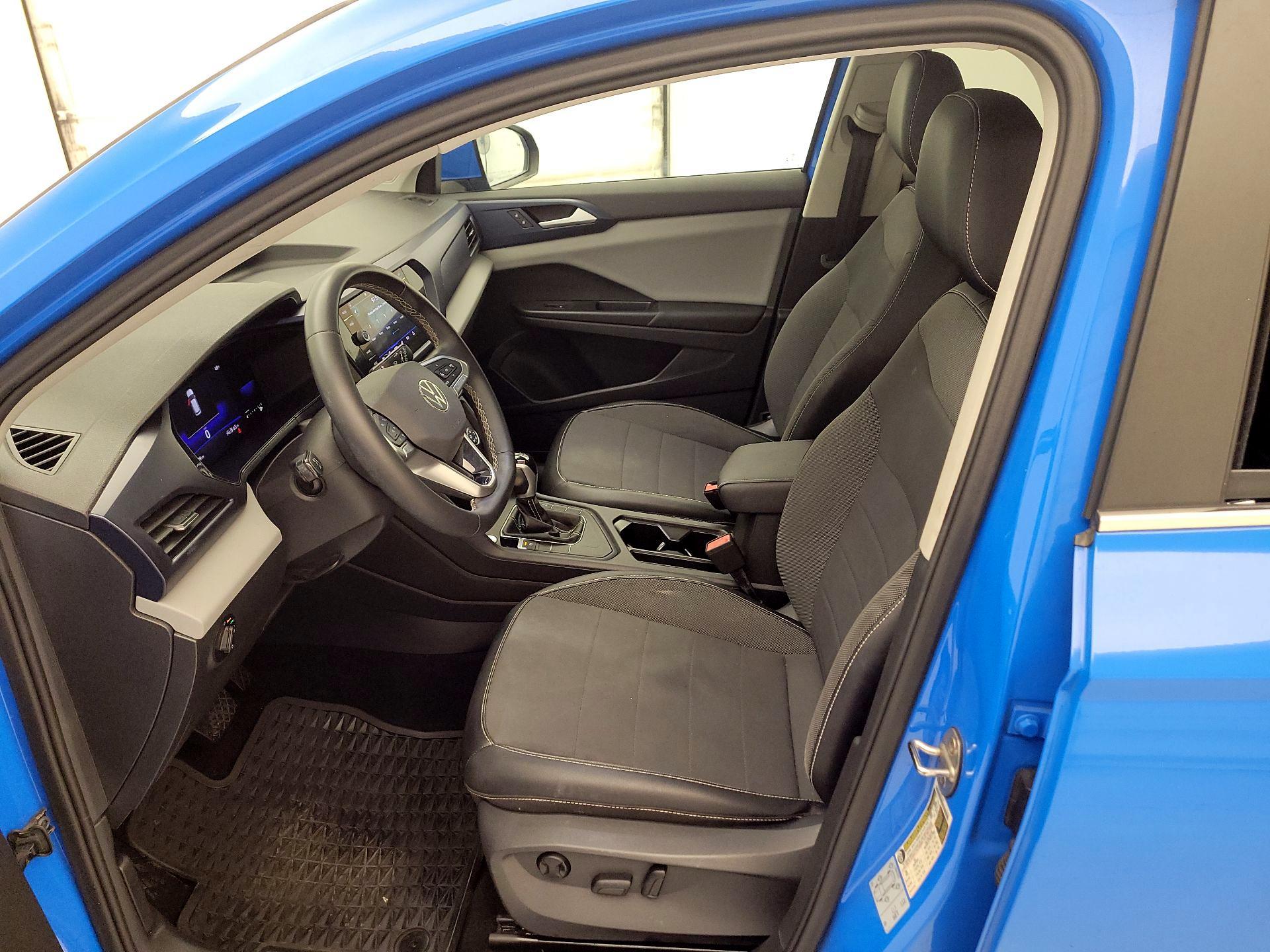 Thumbnail: 2022 Volkswagen Taos - 11