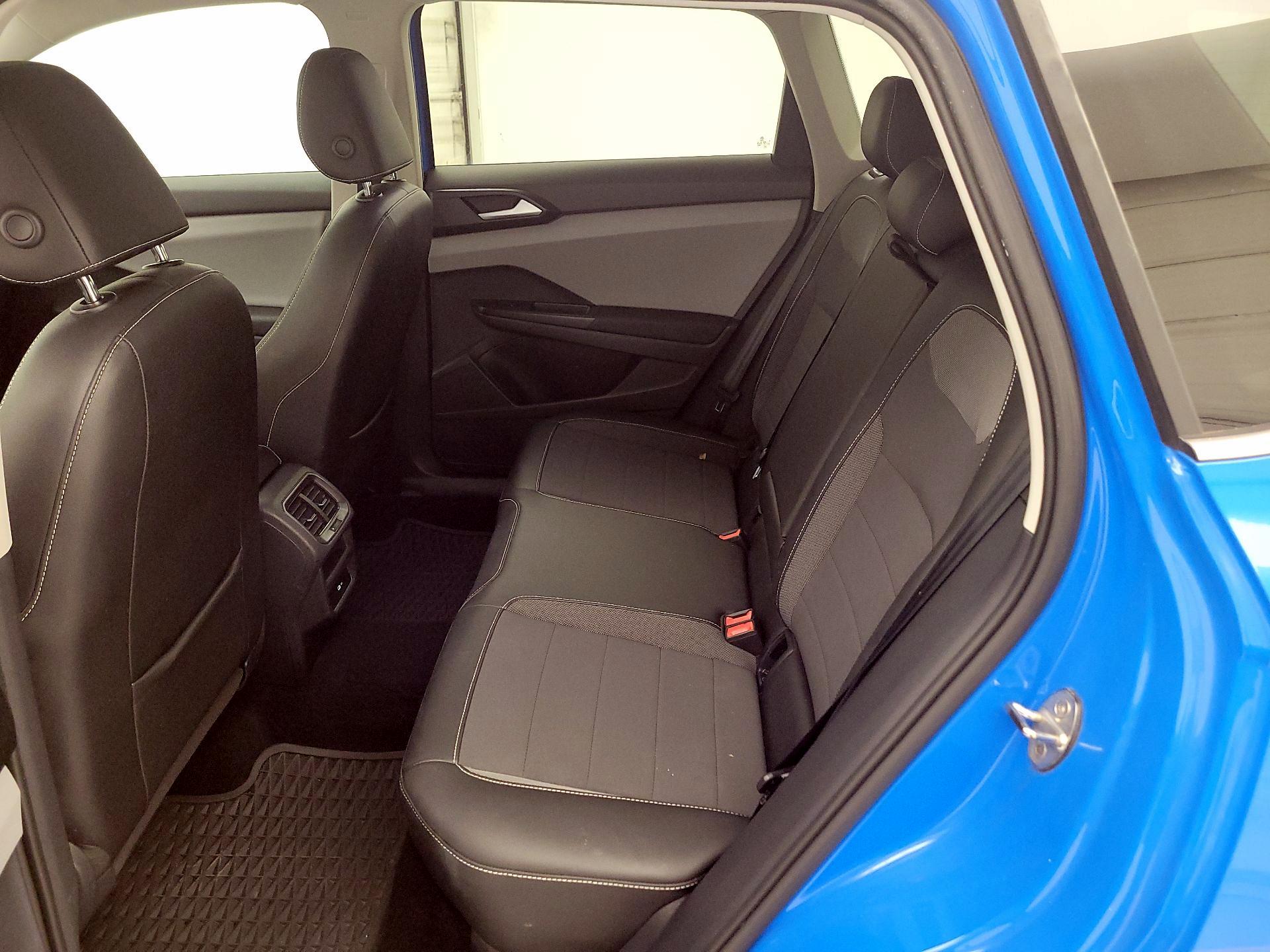 Thumbnail: 2022 Volkswagen Taos - 20