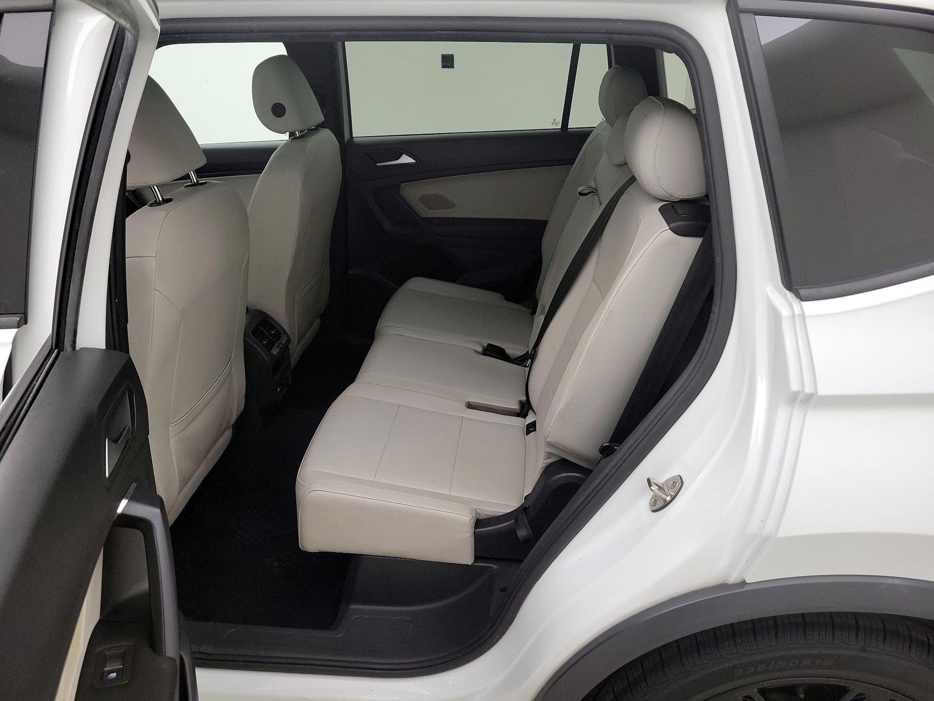 Thumbnail: 2021 Volkswagen Tiguan - 20