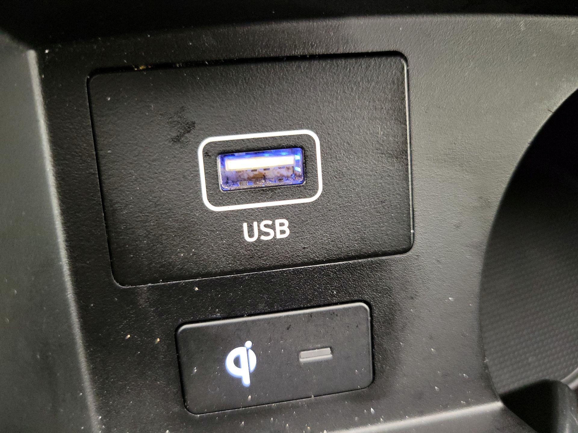 Thumbnail: 2021 Hyundai Santa Fe - 17