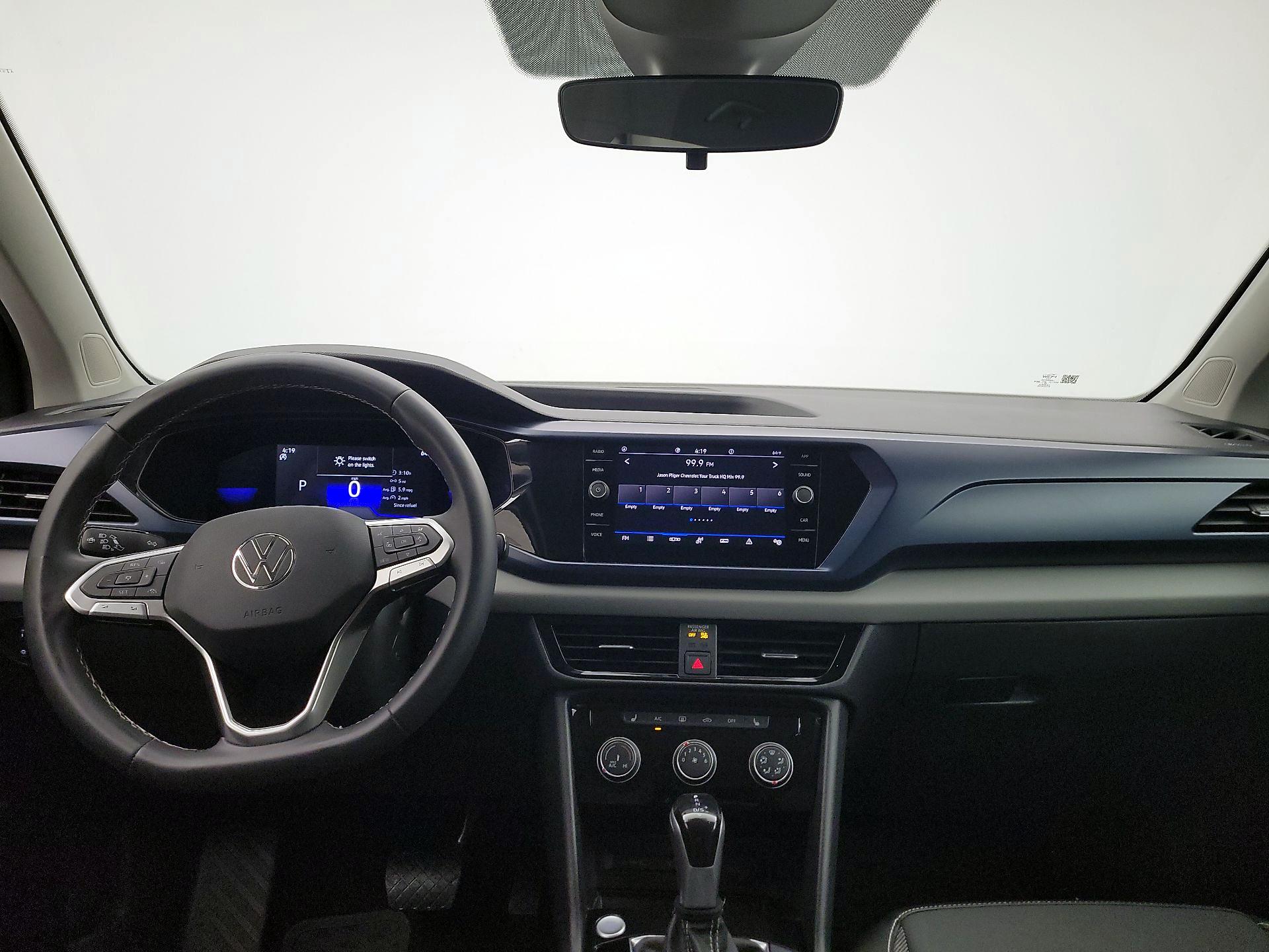 Thumbnail: 2023 Volkswagen Taos - 9