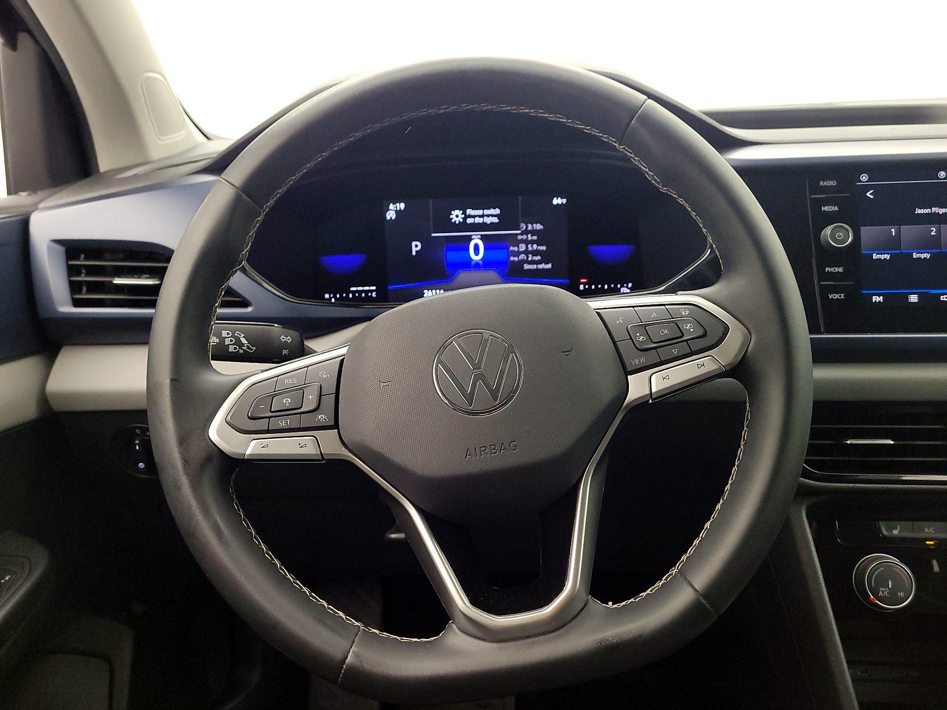 Thumbnail: 2023 Volkswagen Taos - 10