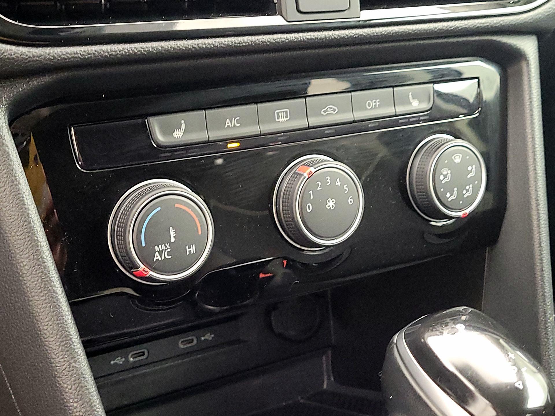 Thumbnail: 2023 Volkswagen Taos - 16