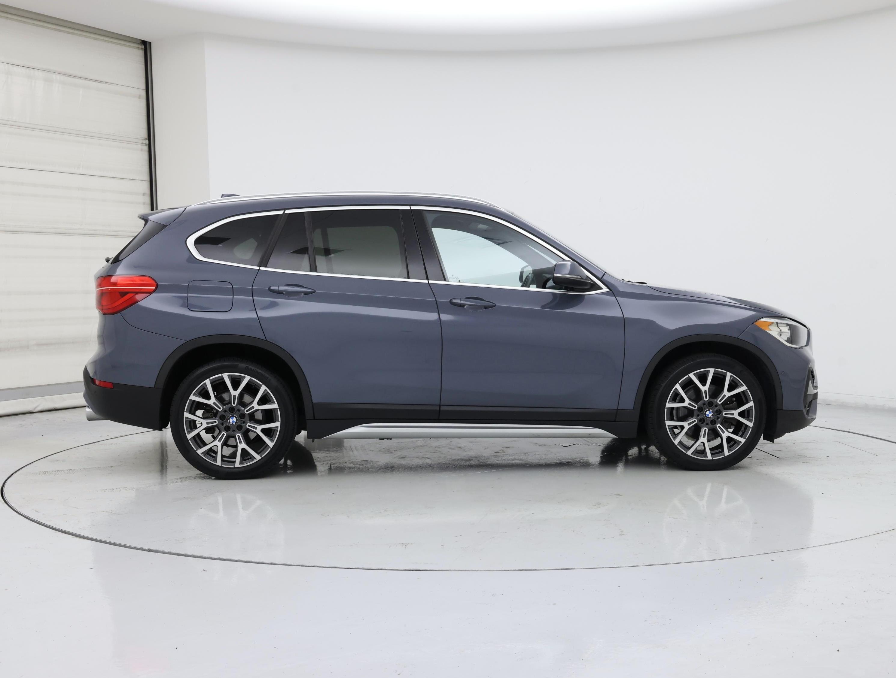 Thumbnail: 2021 BMW X1 - 7