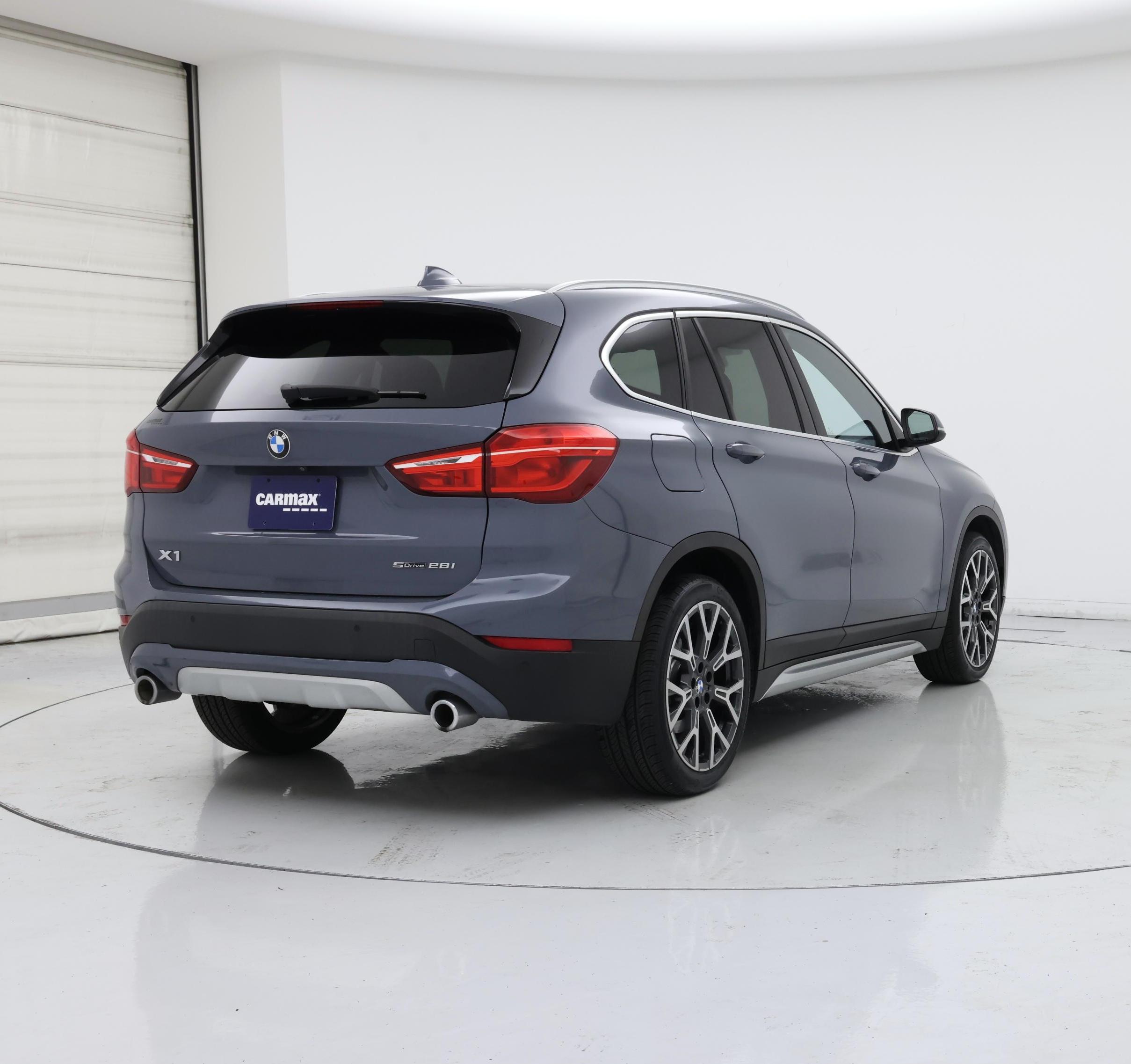 Thumbnail: 2021 BMW X1 - 8