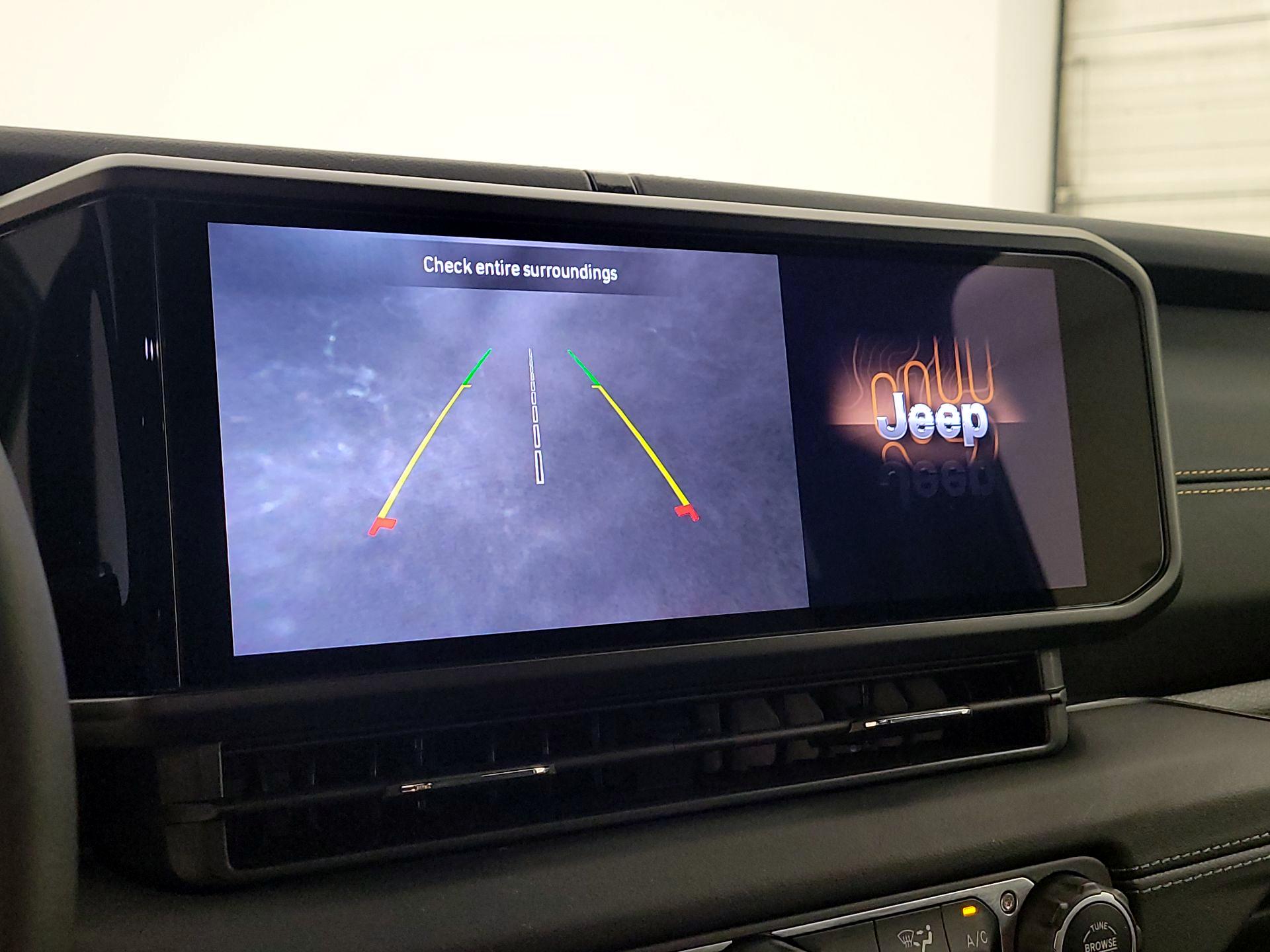 Thumbnail: 2024 Jeep Wrangler - 14