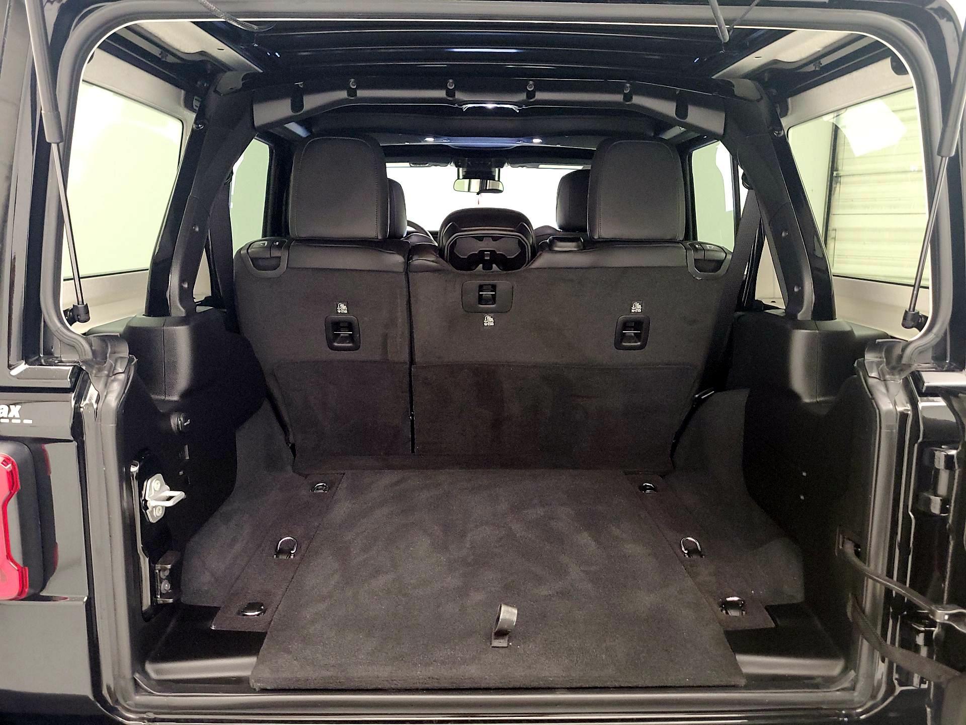 Thumbnail: 2024 Jeep Wrangler - 20