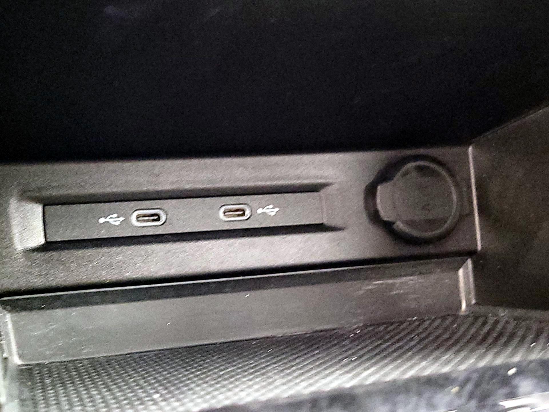 Thumbnail: 2023 Volkswagen Taos - 18