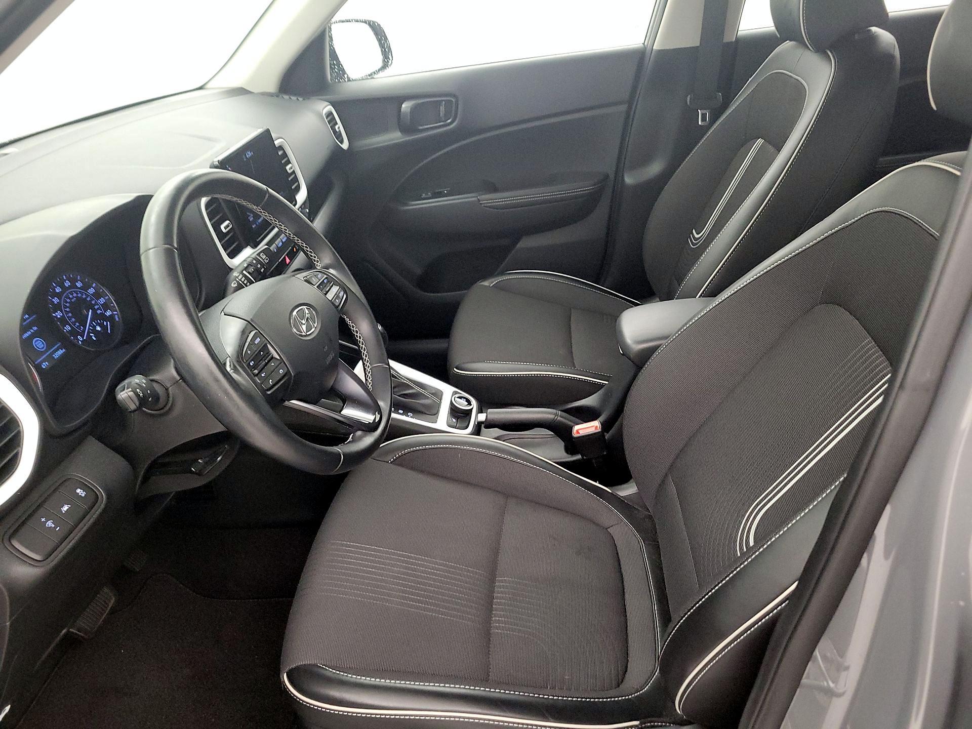 Thumbnail: 2022 Hyundai Venue - 9