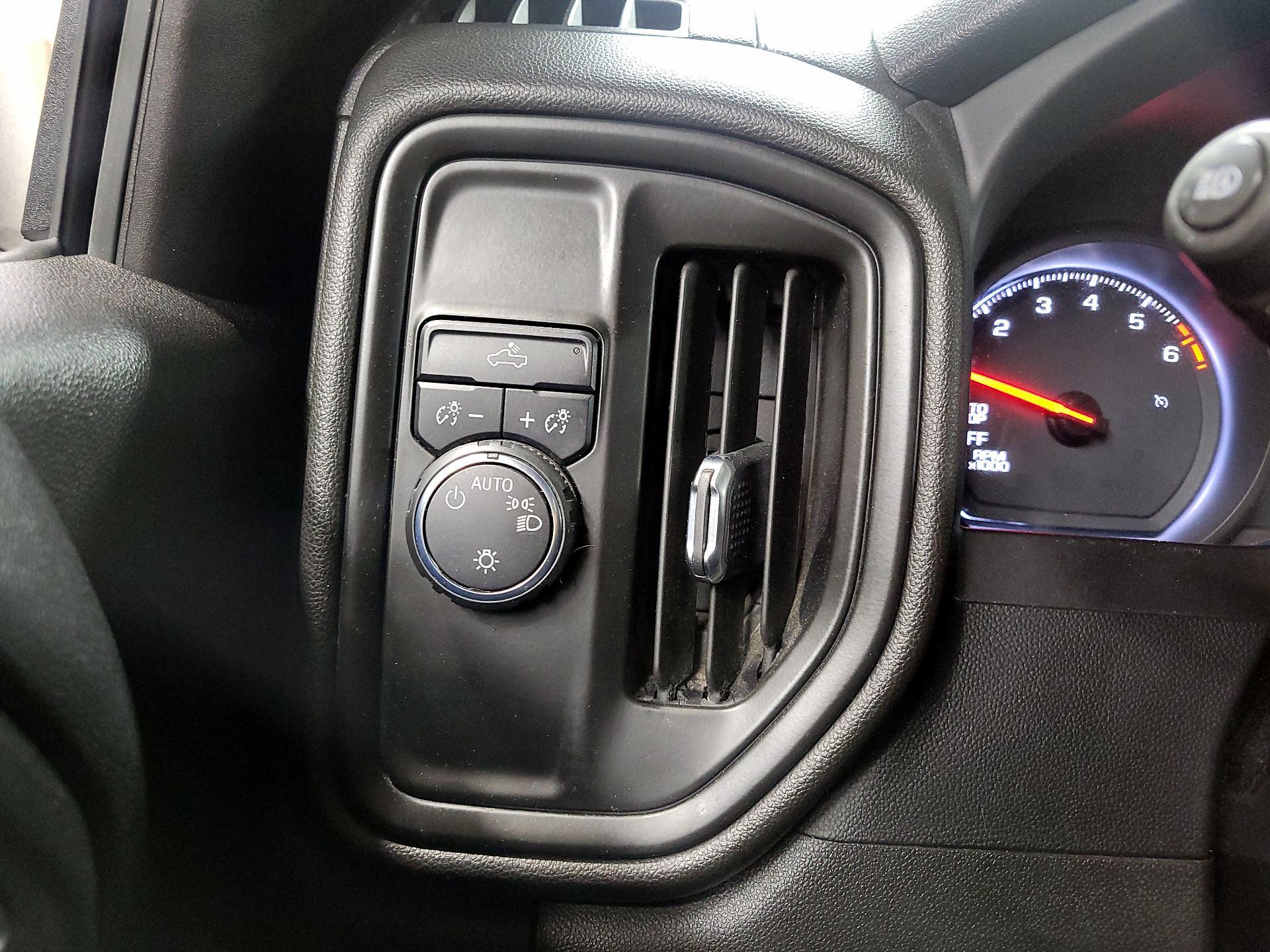 Thumbnail: 2022 Chevrolet Silverado 1500 - 13