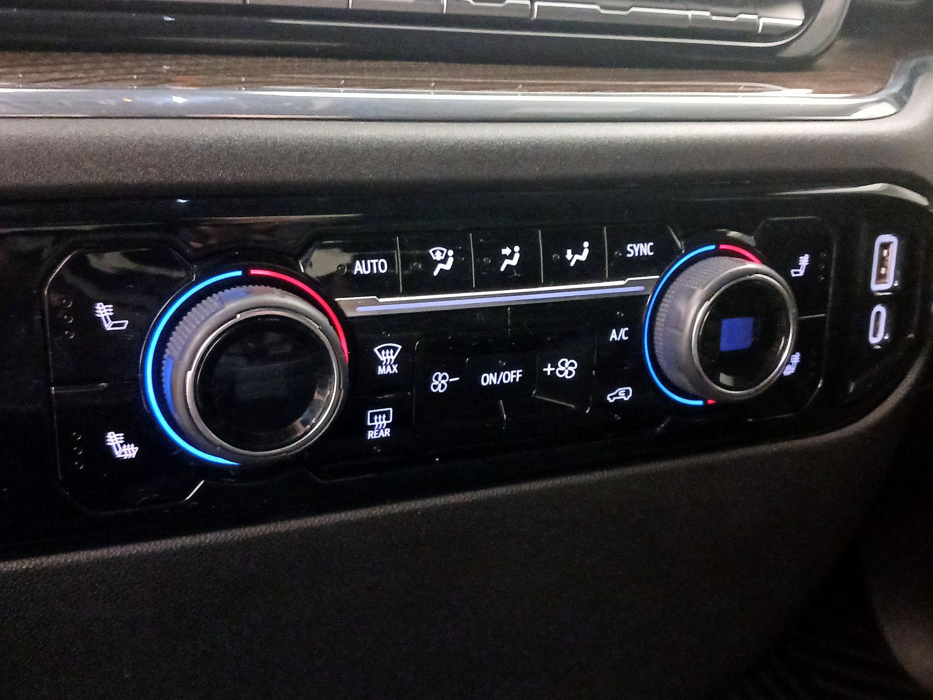 Thumbnail: 2024 Chevrolet Silverado 1500 - 16