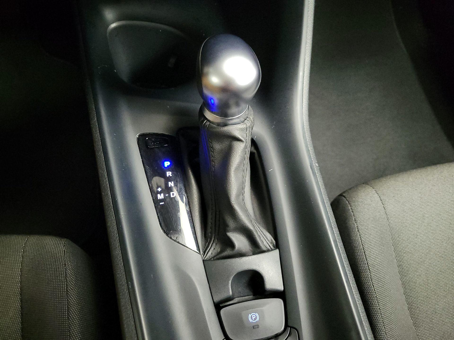 Thumbnail: 2021 Toyota C-HR - 17