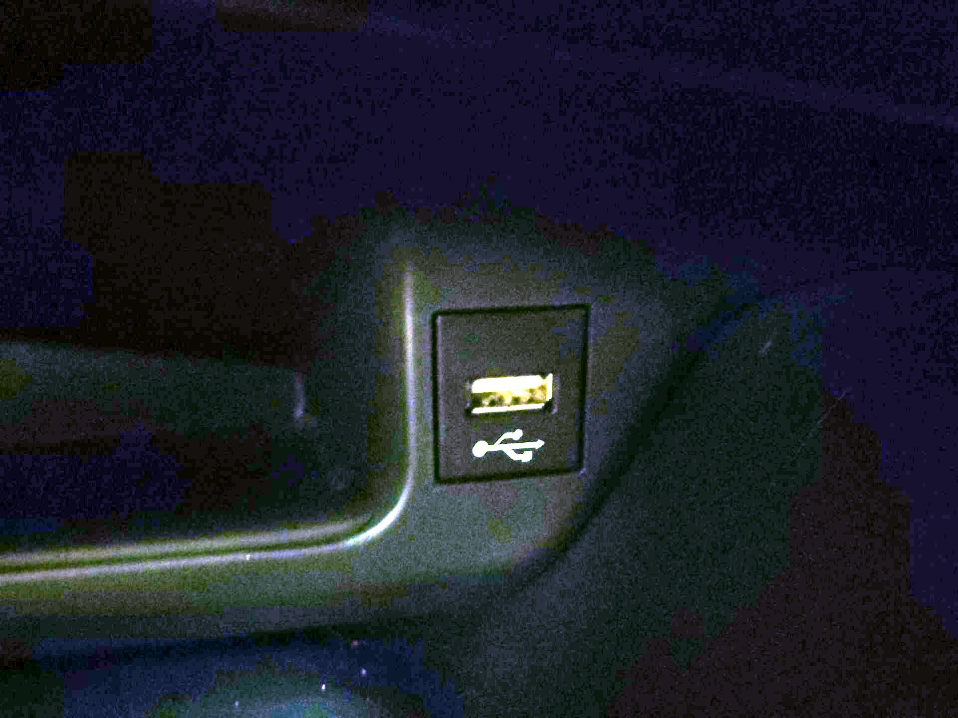 Thumbnail: 2021 Toyota C-HR - 18