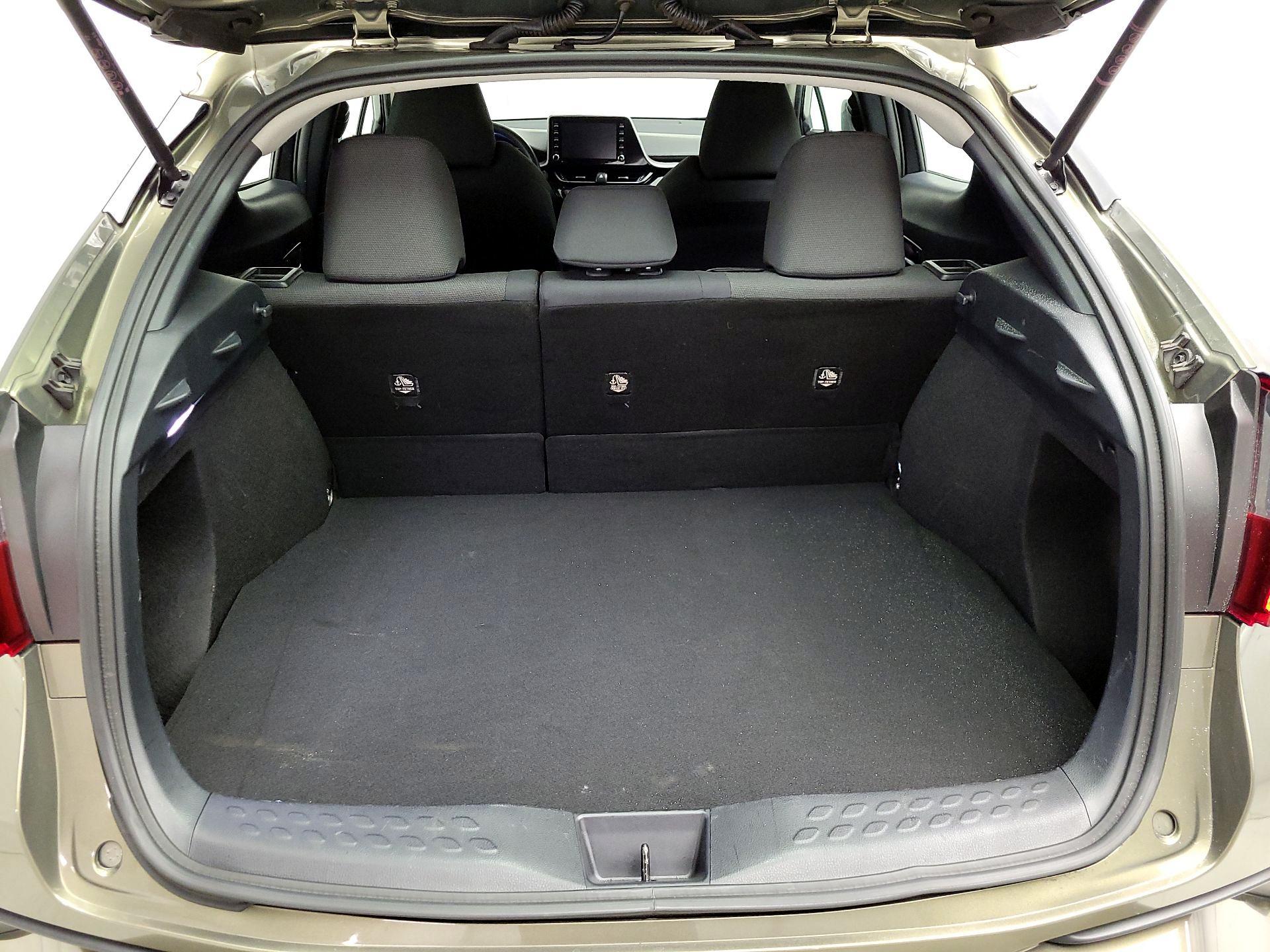 Thumbnail: 2021 Toyota C-HR - 20