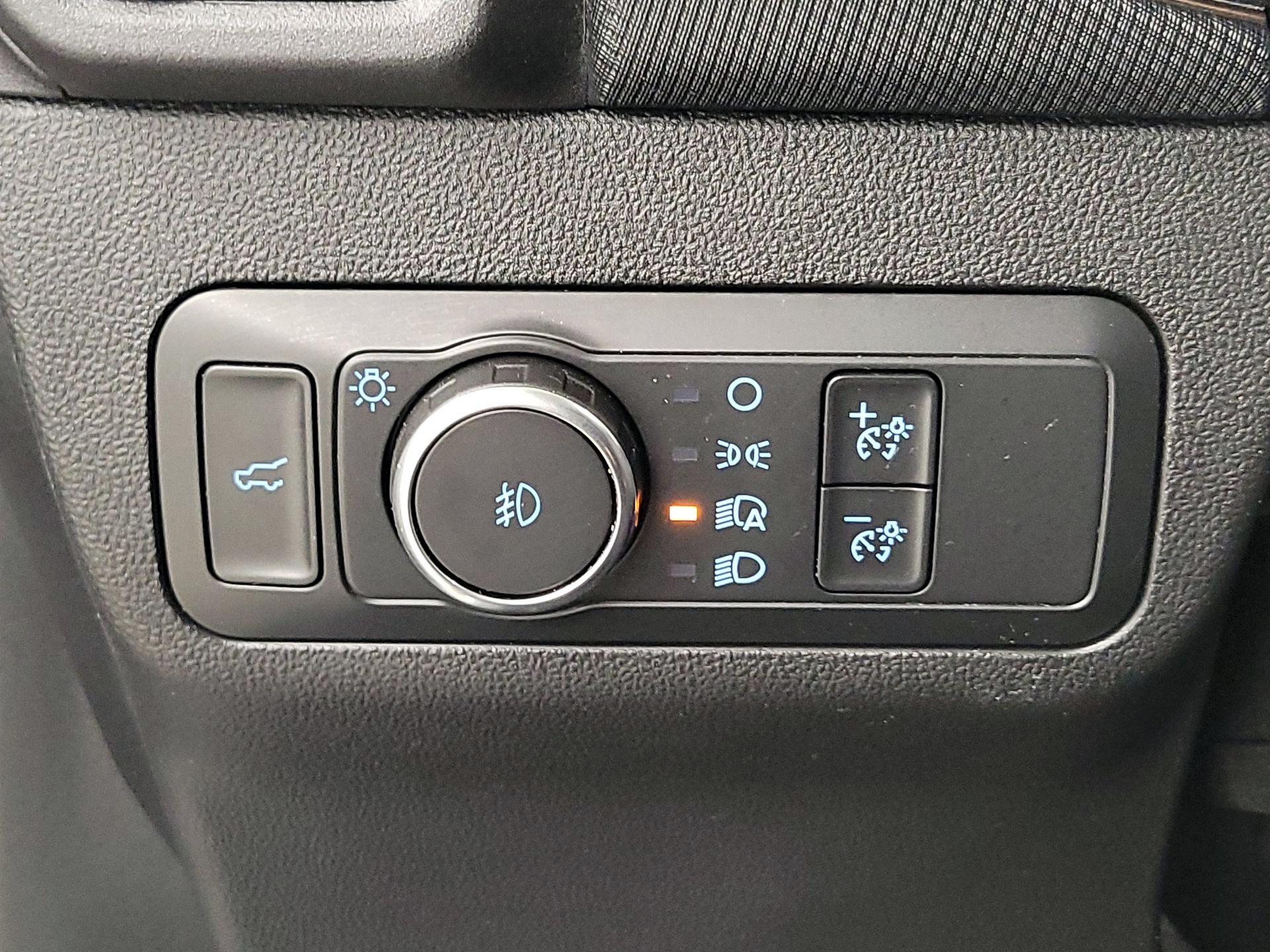 Thumbnail: 2021 Ford Bronco Sport - 13