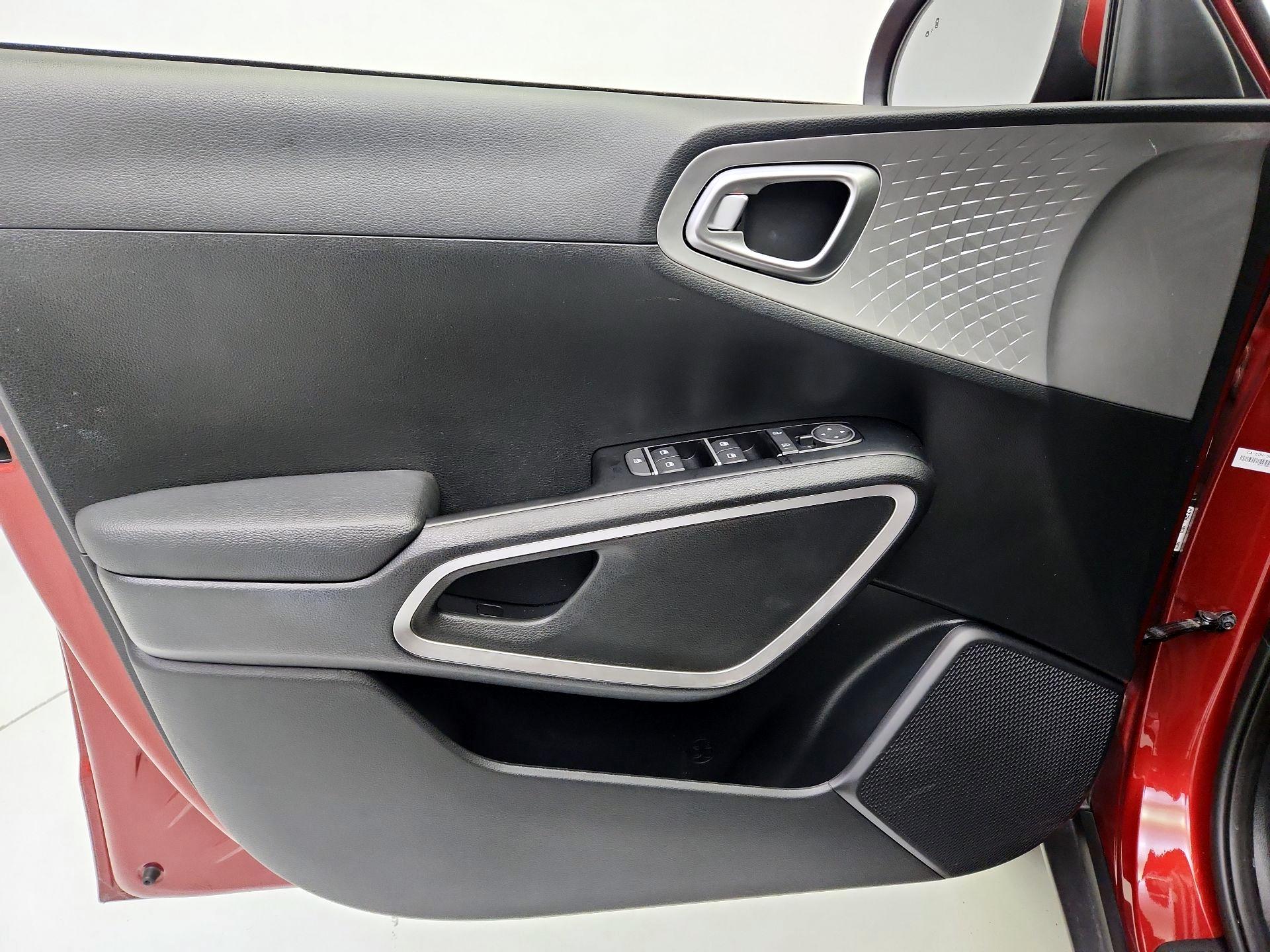 Thumbnail: 2025 Kia Soul - 12