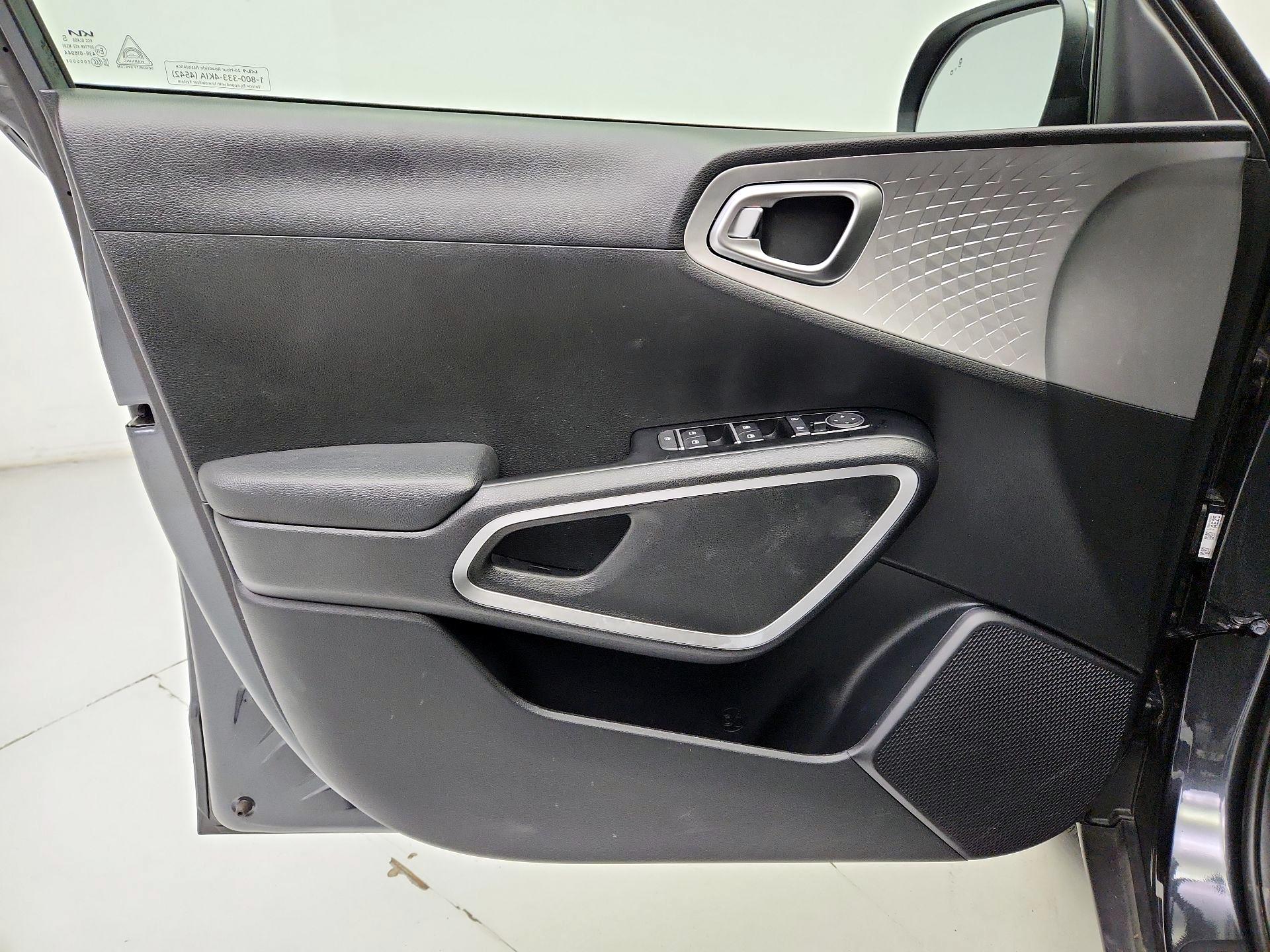 Thumbnail: 2025 Kia Soul - 12