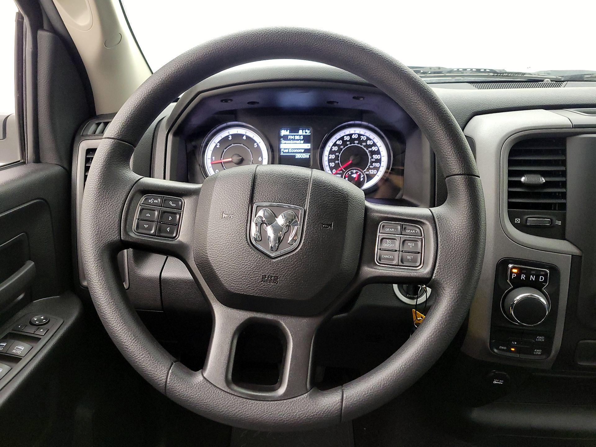 Thumbnail: 2023 RAM 1500 Classic - 10