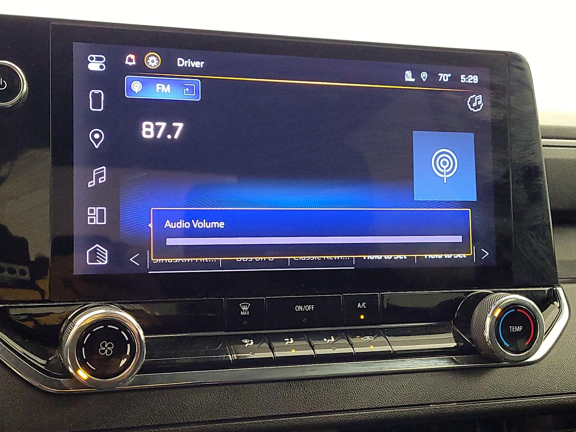 Thumbnail: 2023 Chevrolet Colorado - 15