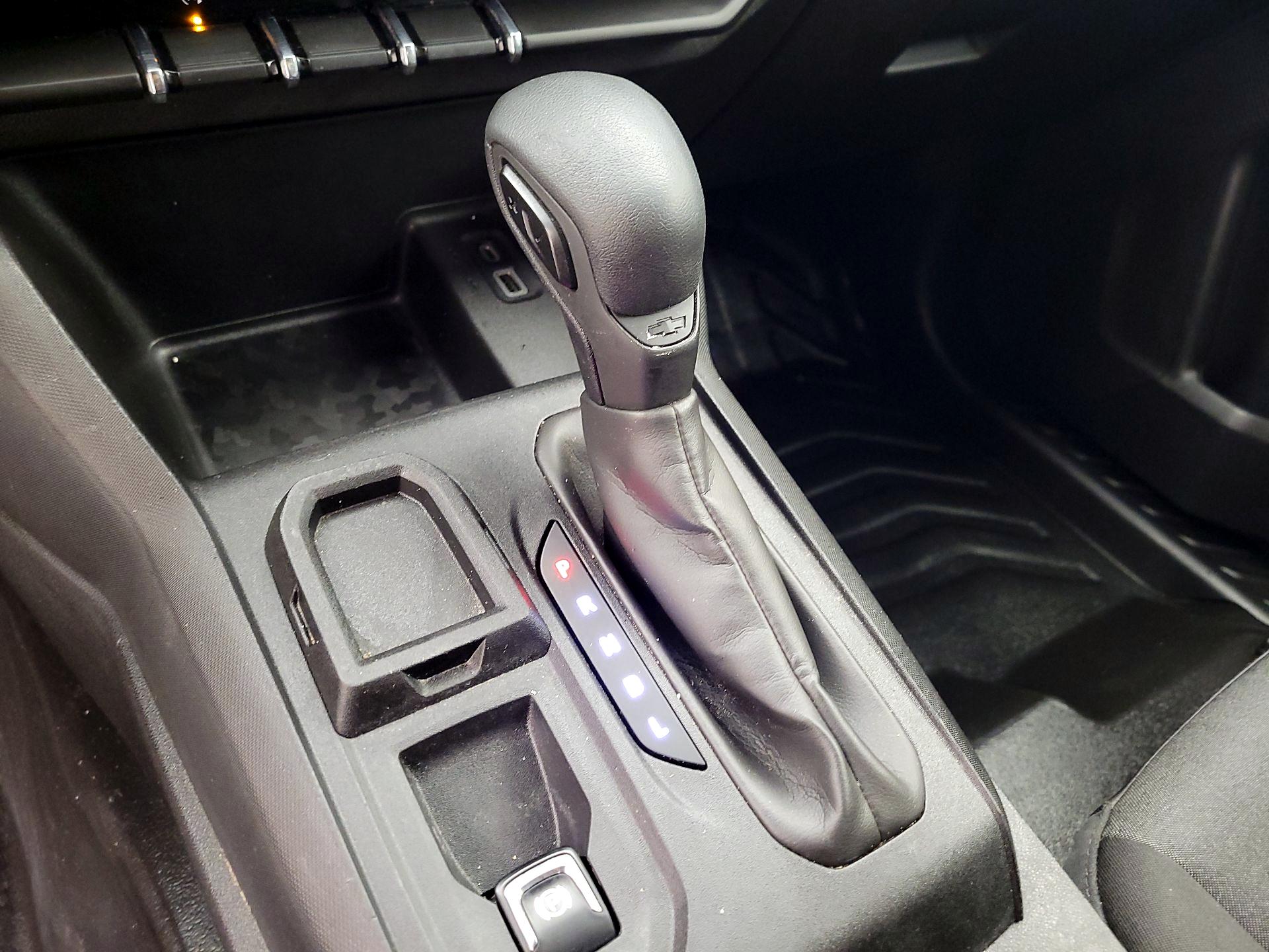 Thumbnail: 2023 Chevrolet Colorado - 17