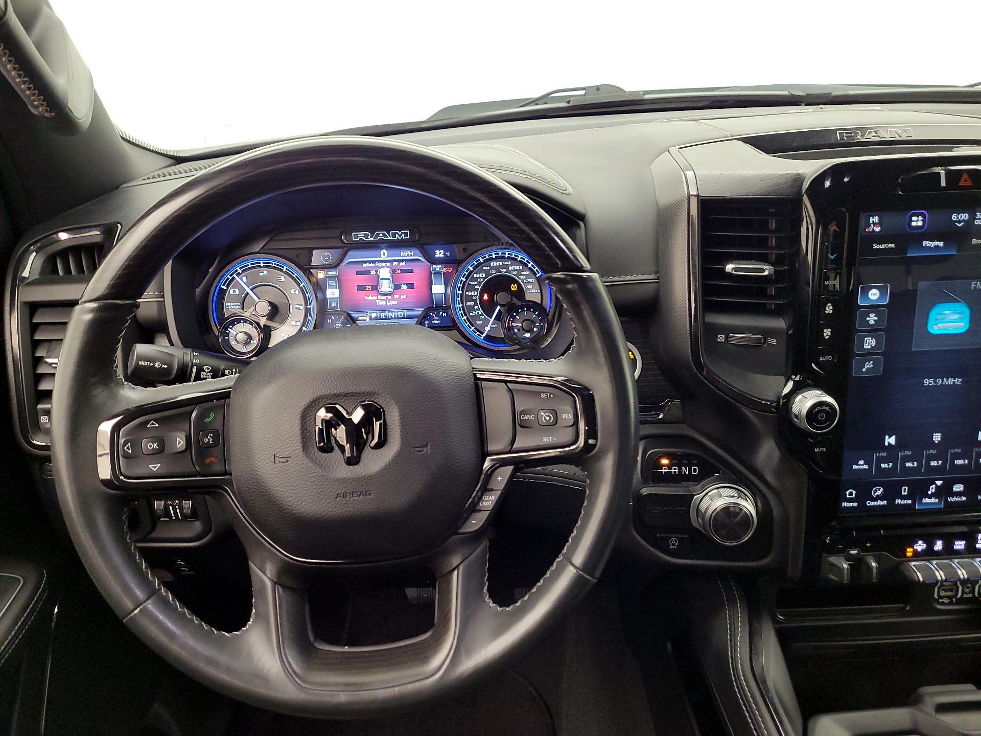 Thumbnail: 2022 RAM 1500 - 10