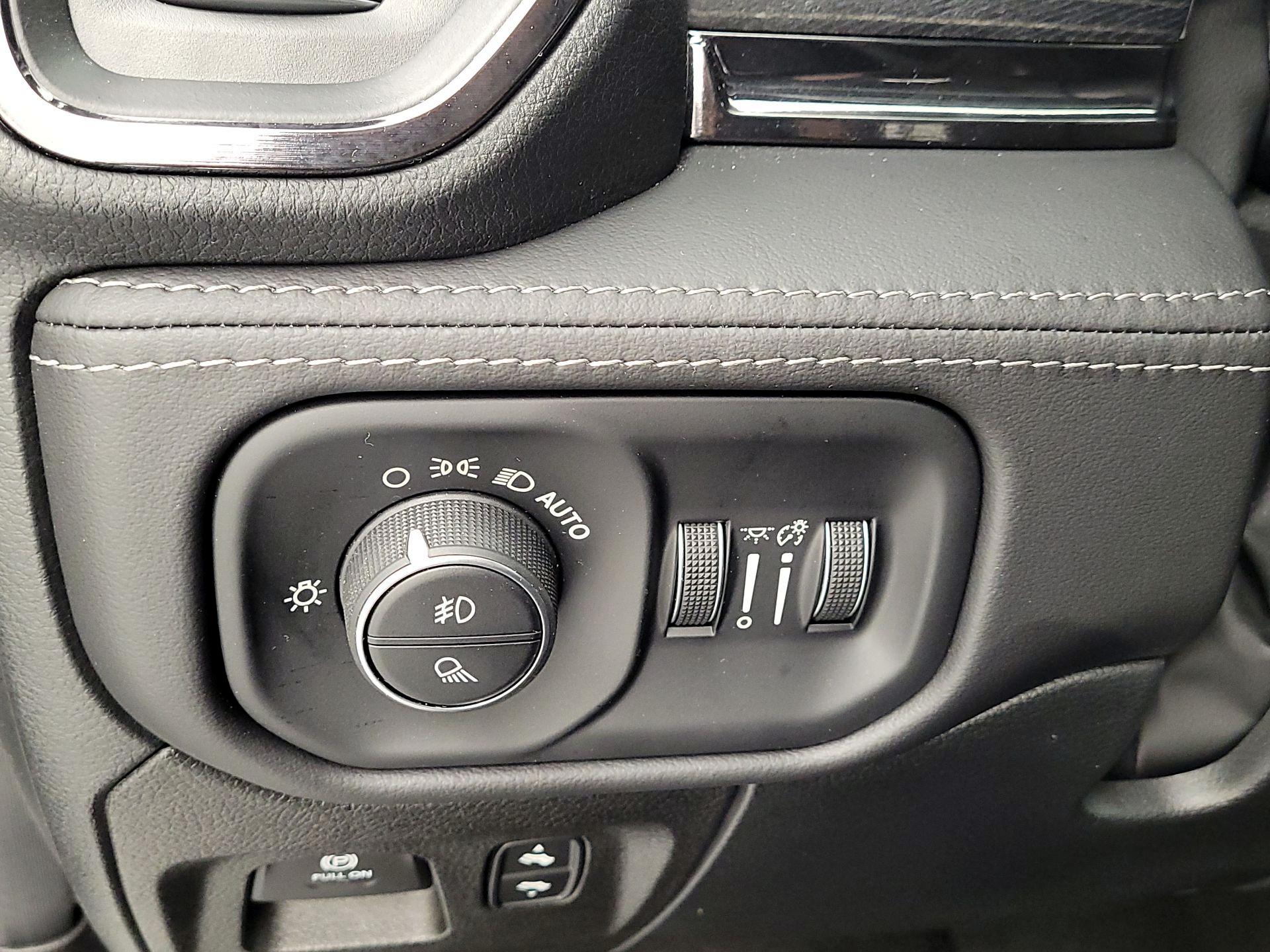 Thumbnail: 2022 RAM 1500 - 13