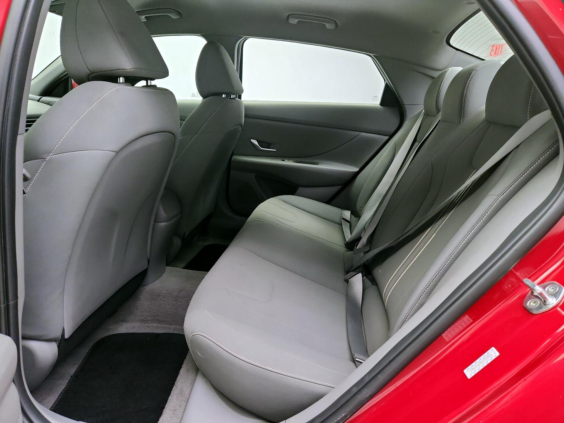 Thumbnail: 2022 Hyundai Elantra - 19