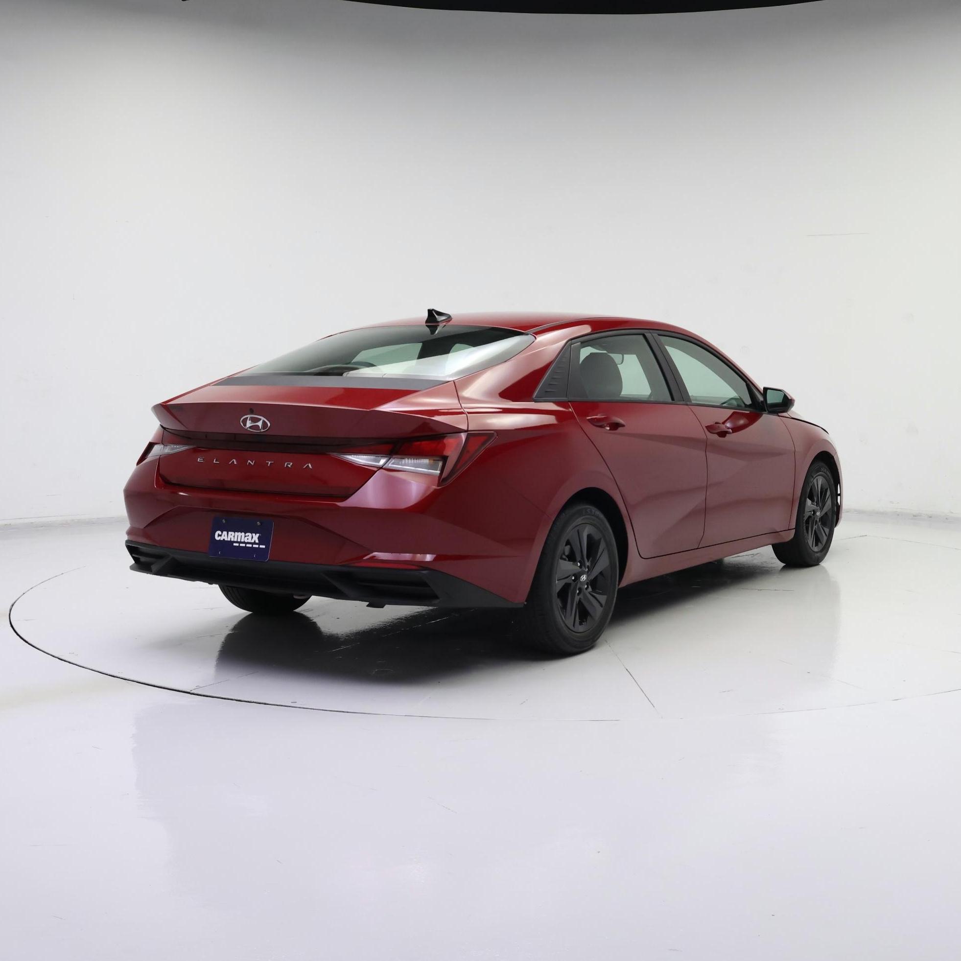 Thumbnail: 2022 Hyundai Elantra - 8