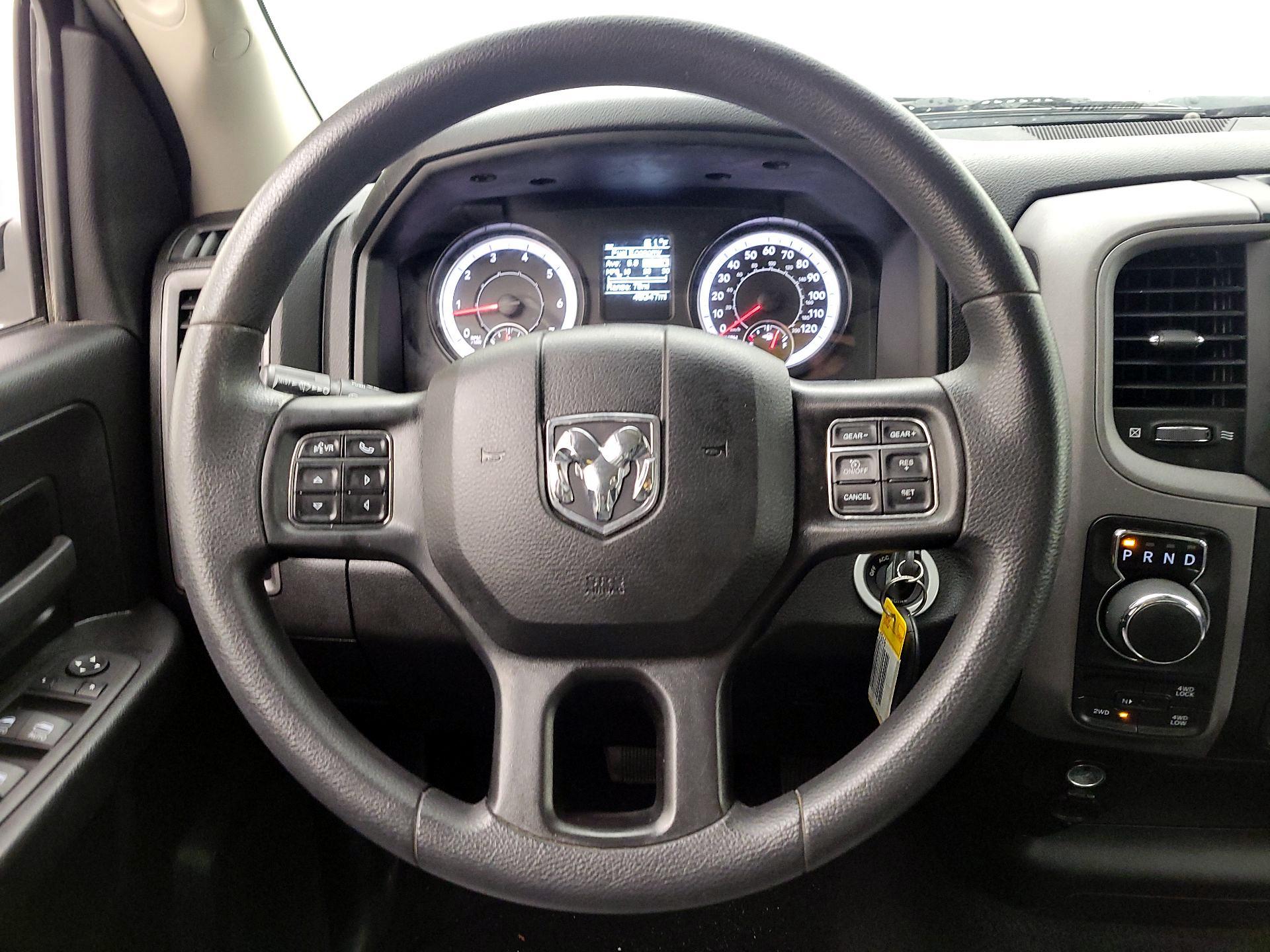 Thumbnail: 2023 RAM 1500 Classic - 10