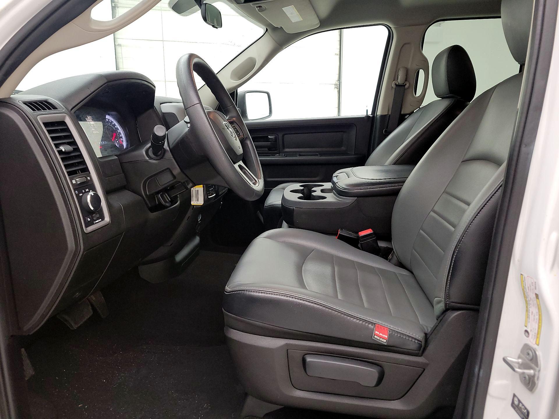 Thumbnail: 2023 RAM 1500 Classic - 11