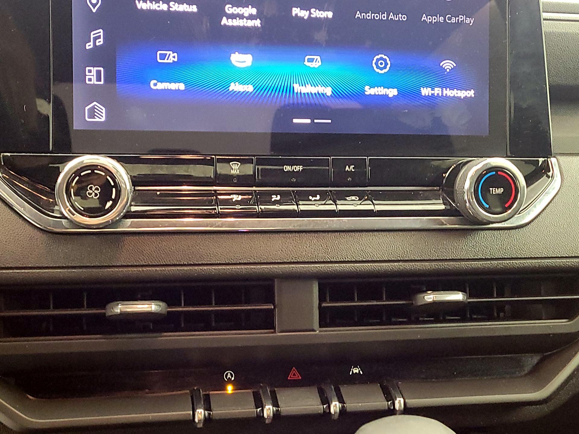 Thumbnail: 2023 Chevrolet Colorado - 16