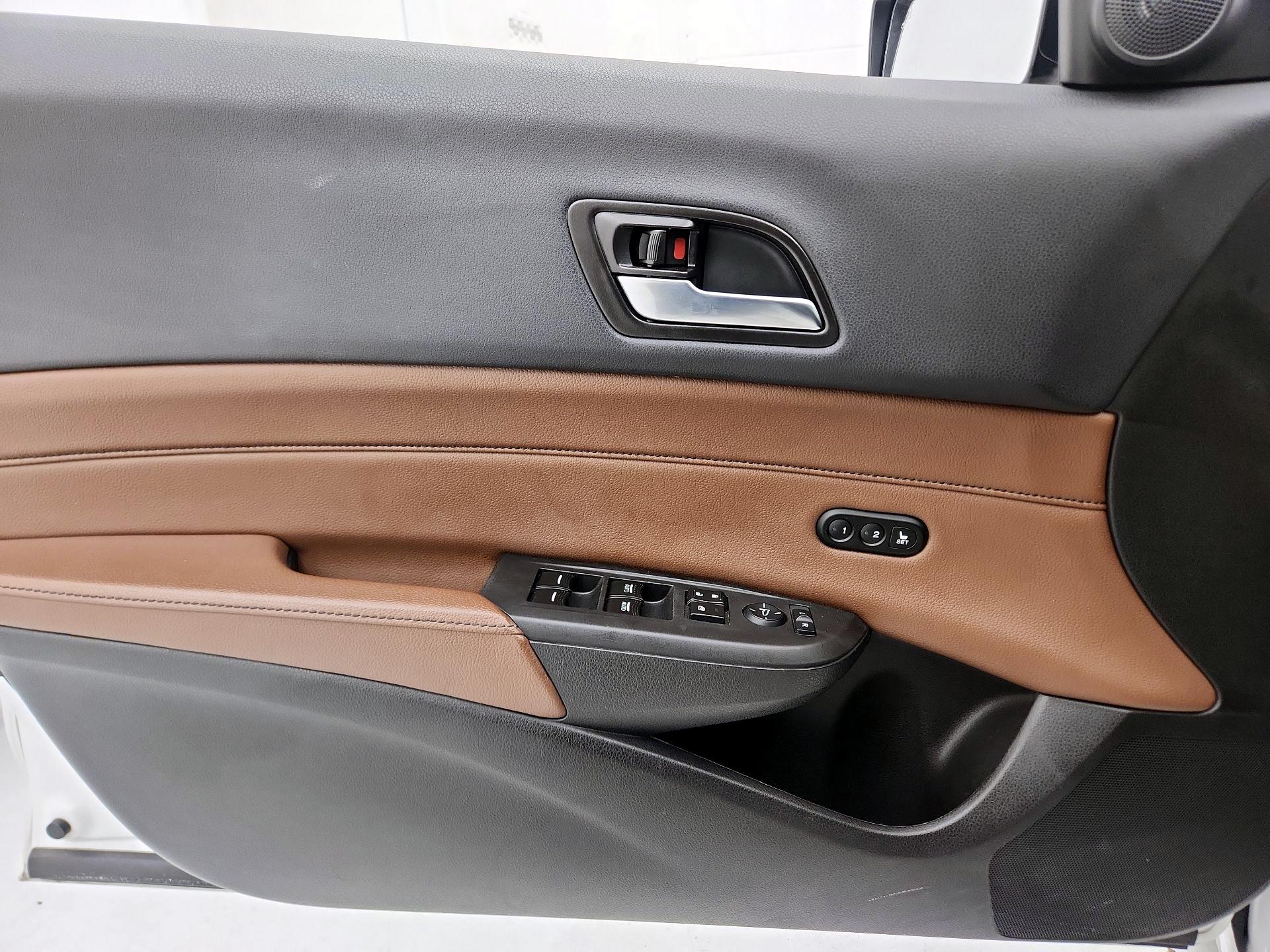 Thumbnail: 2021 Acura ILX - 12