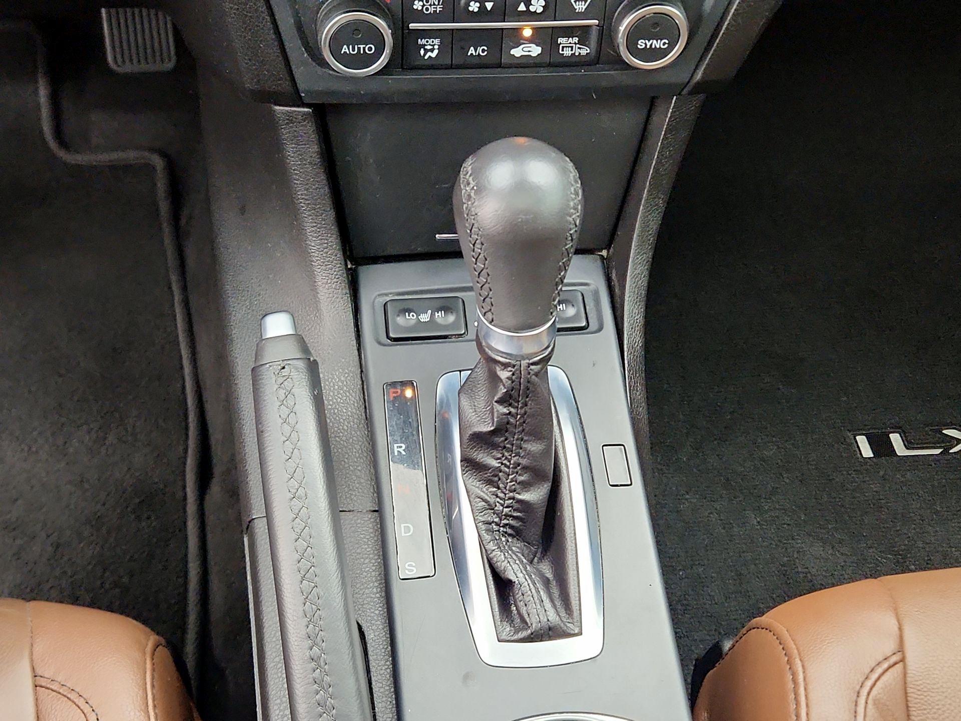 Thumbnail: 2021 Acura ILX - 17