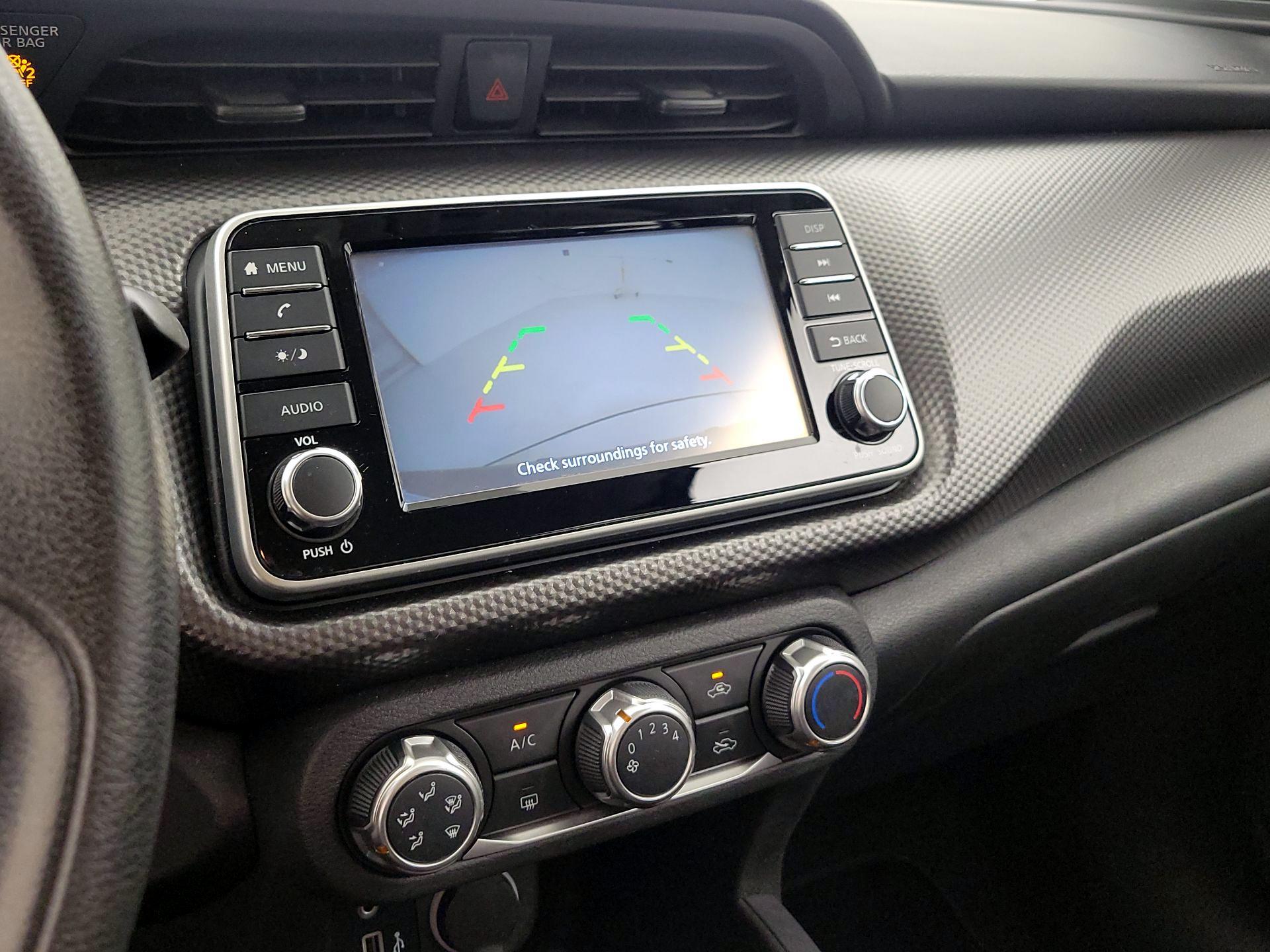 Thumbnail: 2020 Nissan Kicks - 14