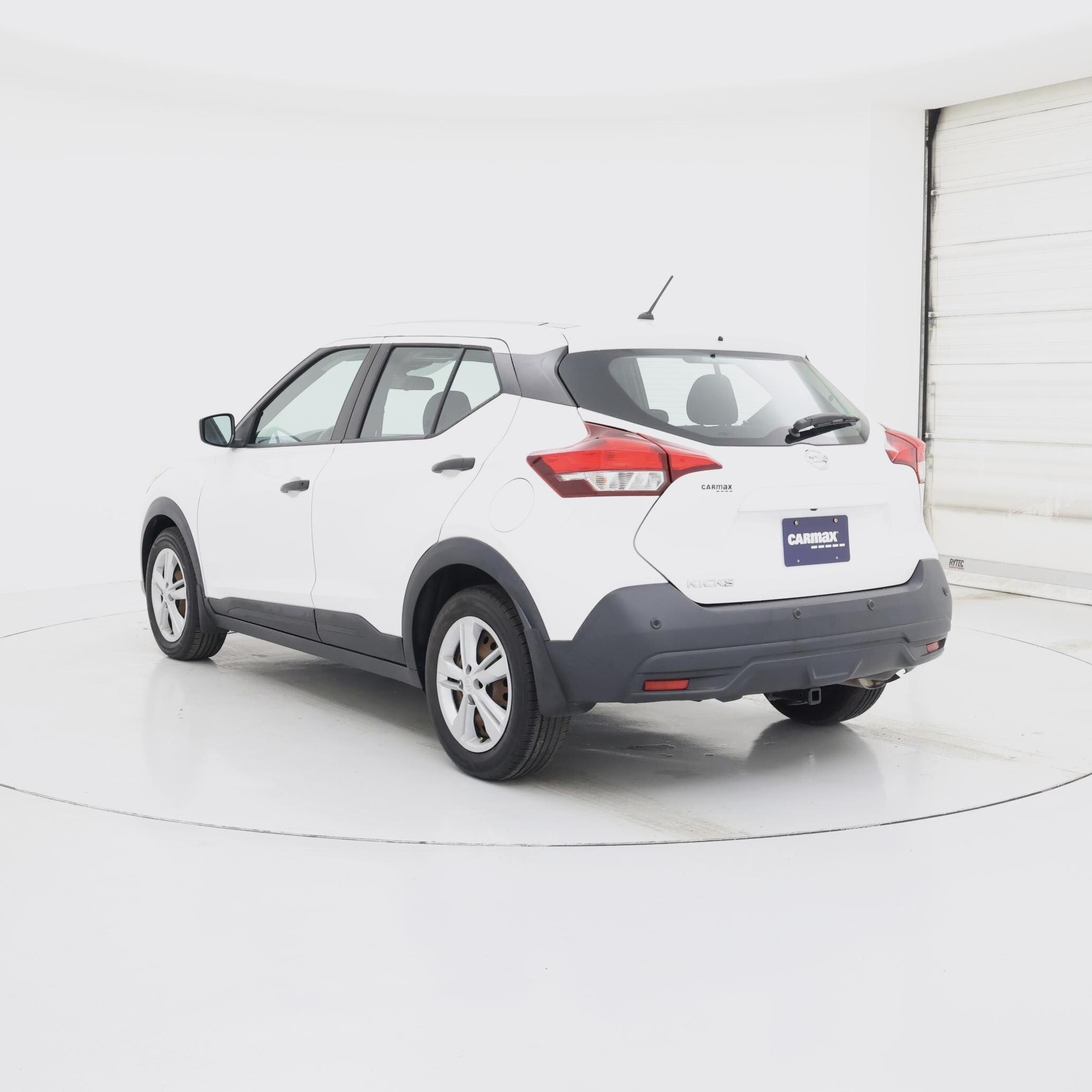 Thumbnail: 2020 Nissan Kicks - 2