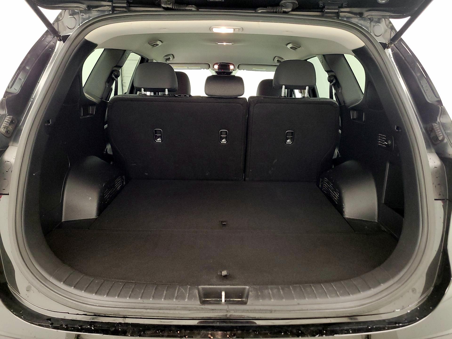 Thumbnail: 2022 Hyundai Santa Fe - 19