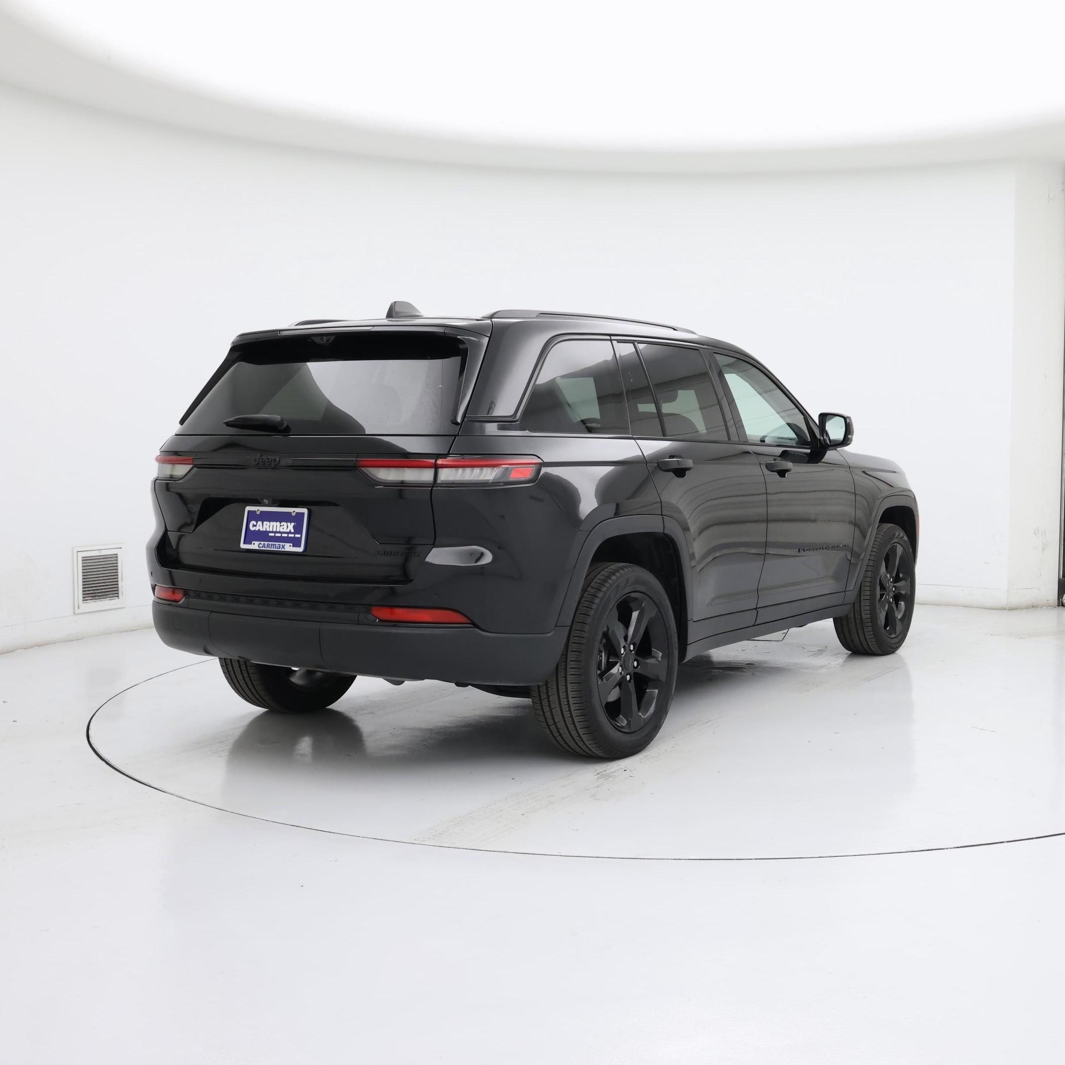 Thumbnail: 2023 Jeep Grand Cherokee - 8