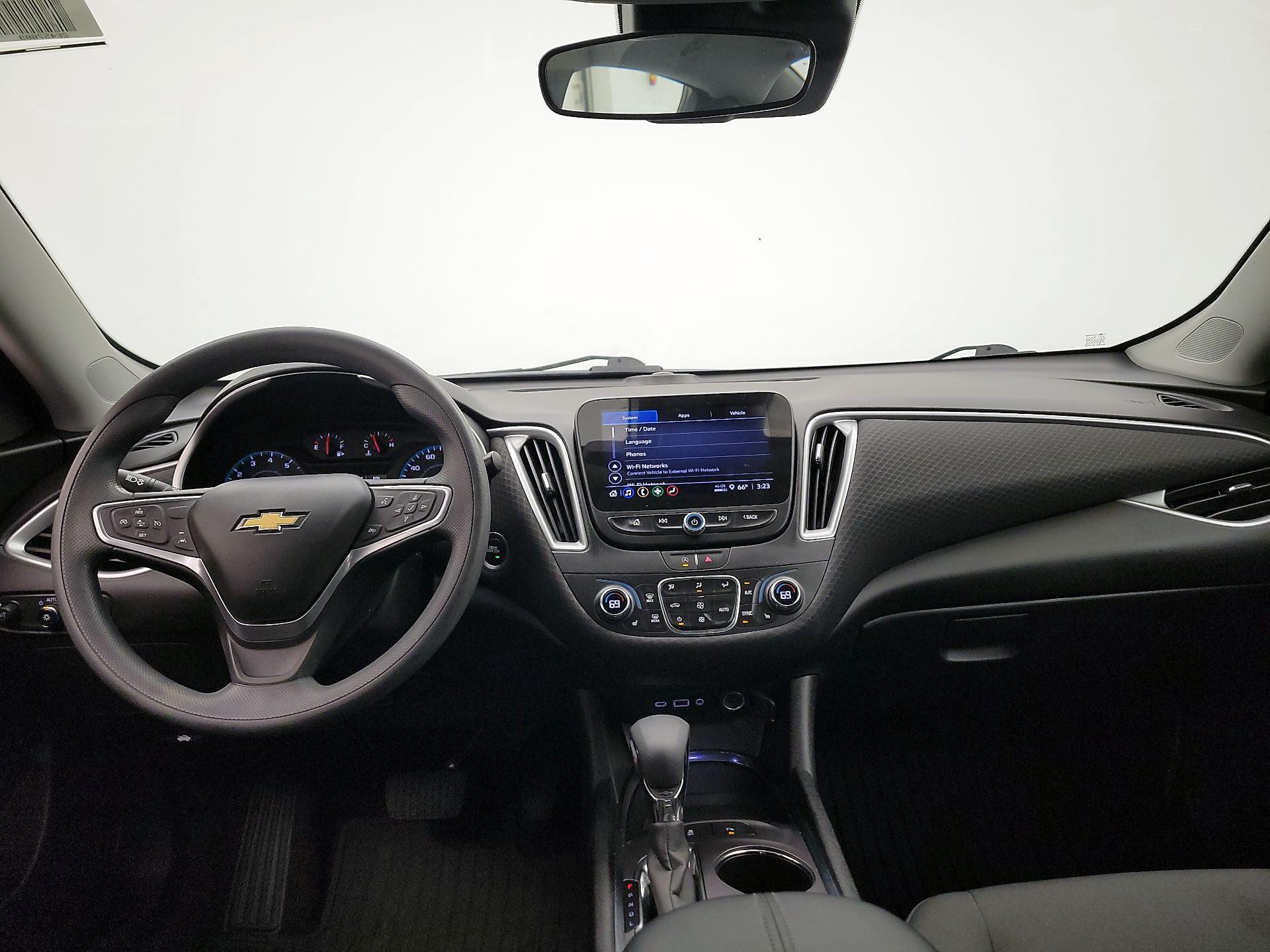 Thumbnail: 2023 Chevrolet Malibu - 9